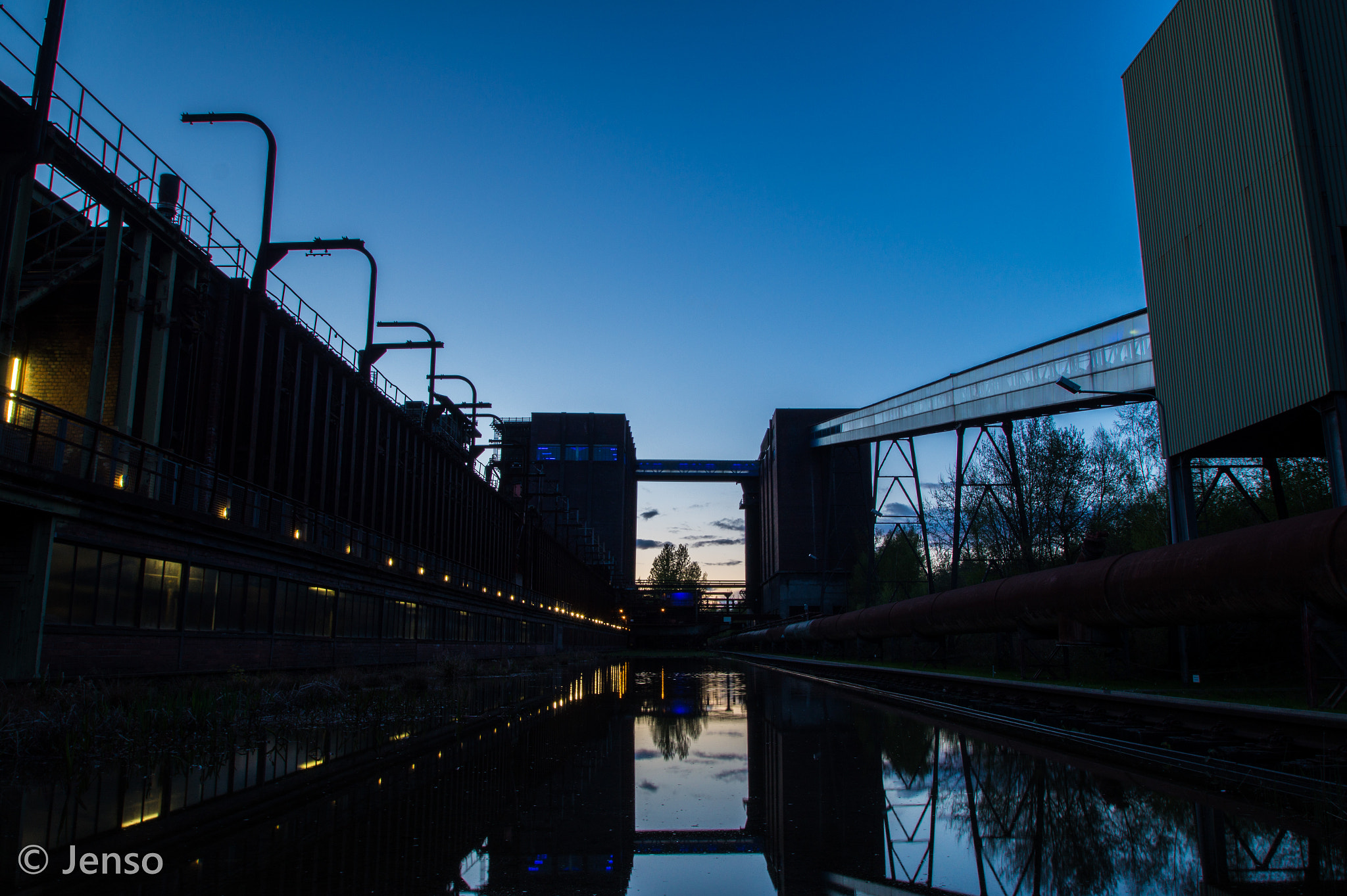 Sony SLT-A58 sample photo. Kokerei hansa dortmund at night photography