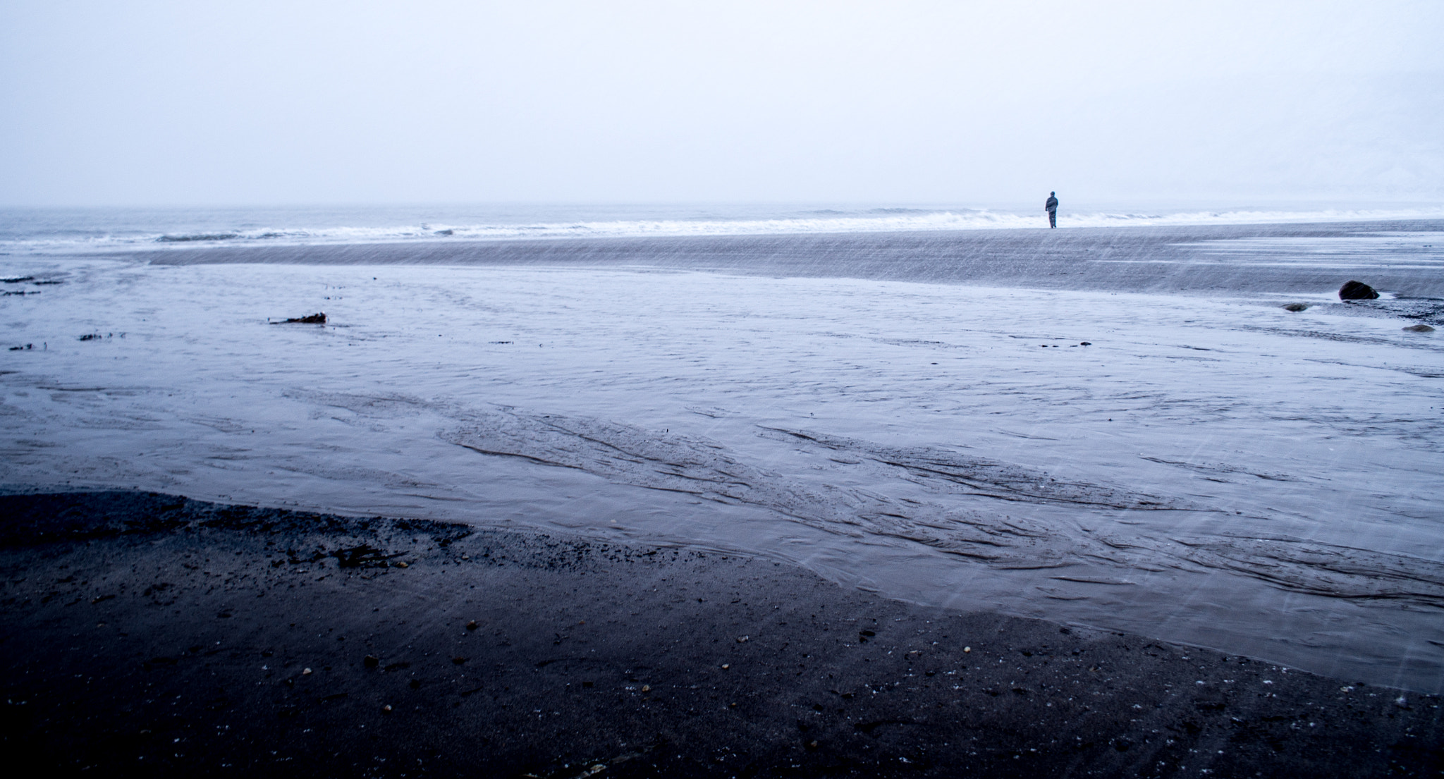 Sony SLT-A35 sample photo. Staring at the sea photography