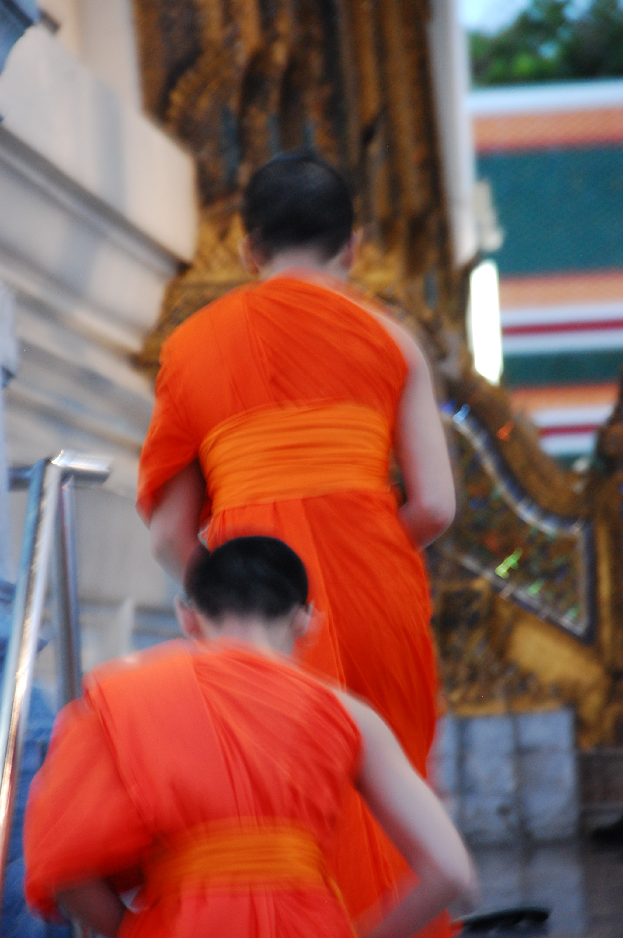 Sigma 18-200mm F3.5-6.3 DC OS HSM sample photo. Wat pho, bangkok, tailand. photography