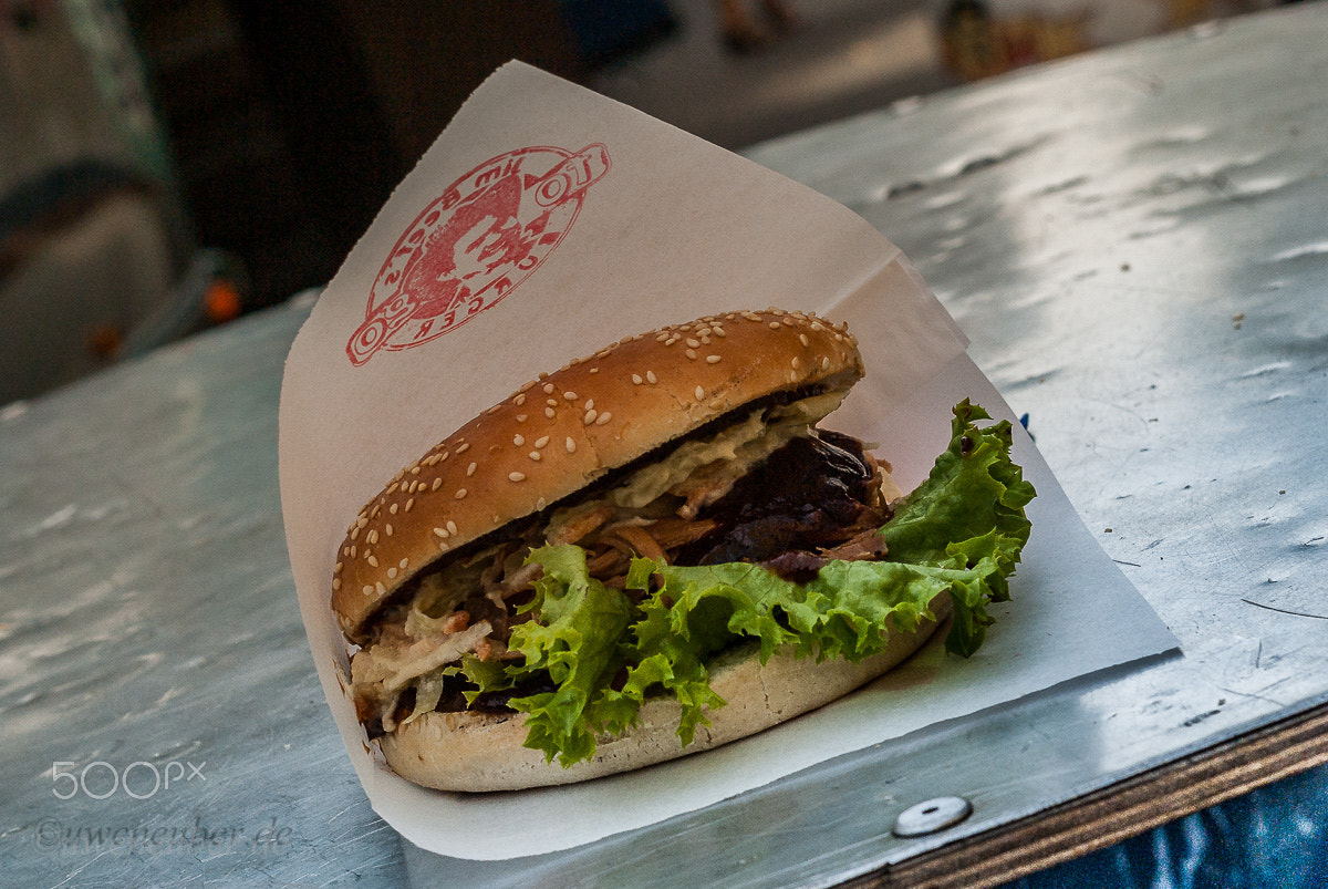 Pentax K10D + smc PENTAX-FA 50mm F1.7 sample photo. Pulled pork burger photography