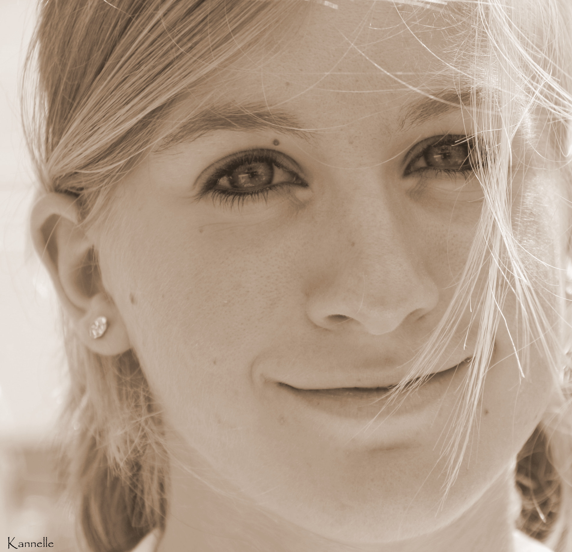Sigma 18-125mm f/3.5-5.6 DC IF ASP sample photo. Mademoiselle l photography