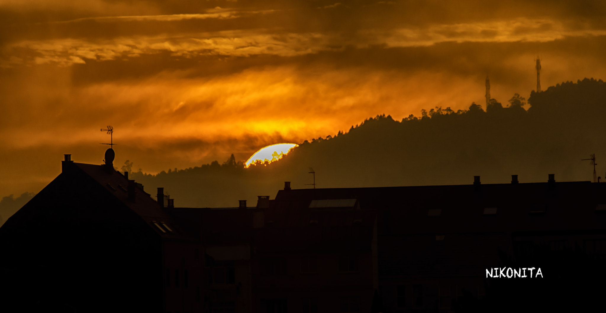 Sigma 120-400mm F4.5-5.6 DG OS HSM sample photo. Puesta de sol photography