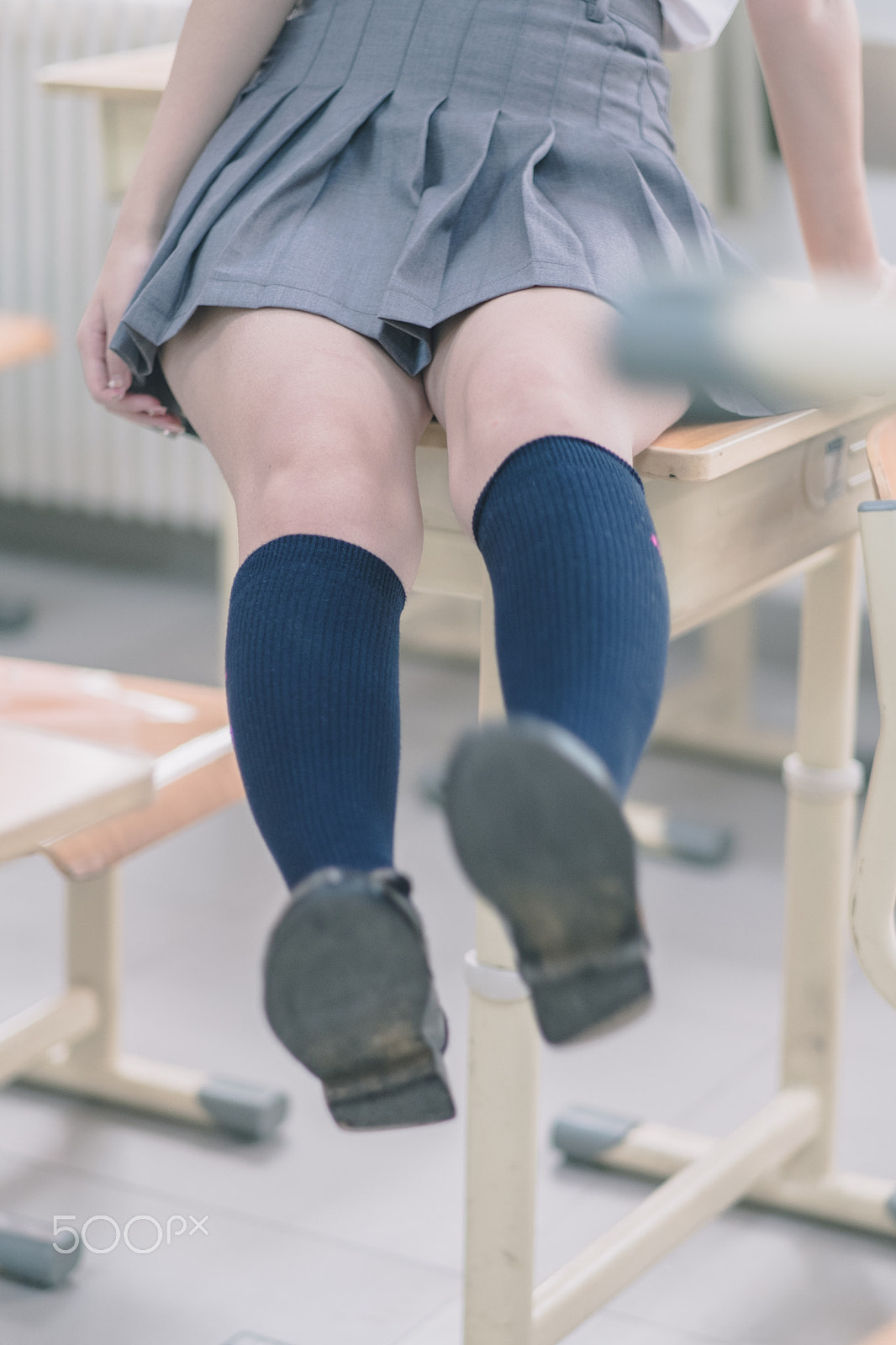 Fujifilm X-Pro2 + Fujifilm XF 56mm F1.2 R APD sample photo. Japanese jk uniform highschool girl photography