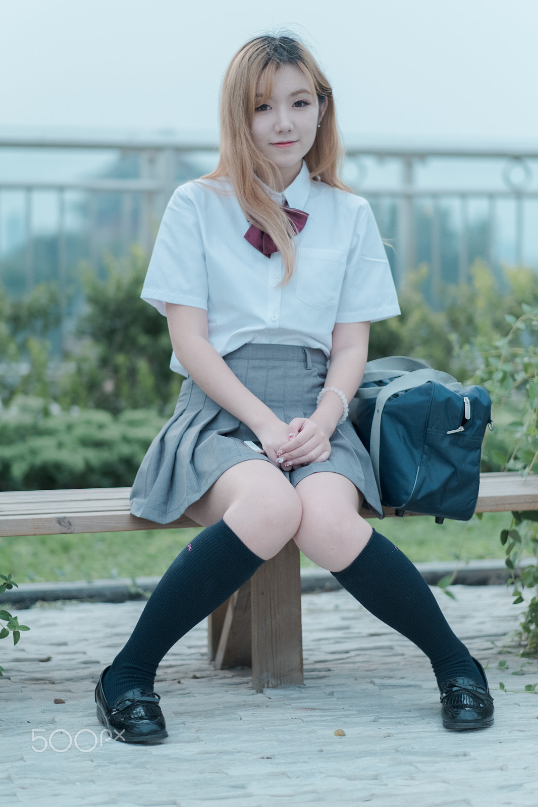 Fujifilm X-Pro2 + Fujifilm XF 56mm F1.2 R APD sample photo. Japanese jk uniform highschool girl photography