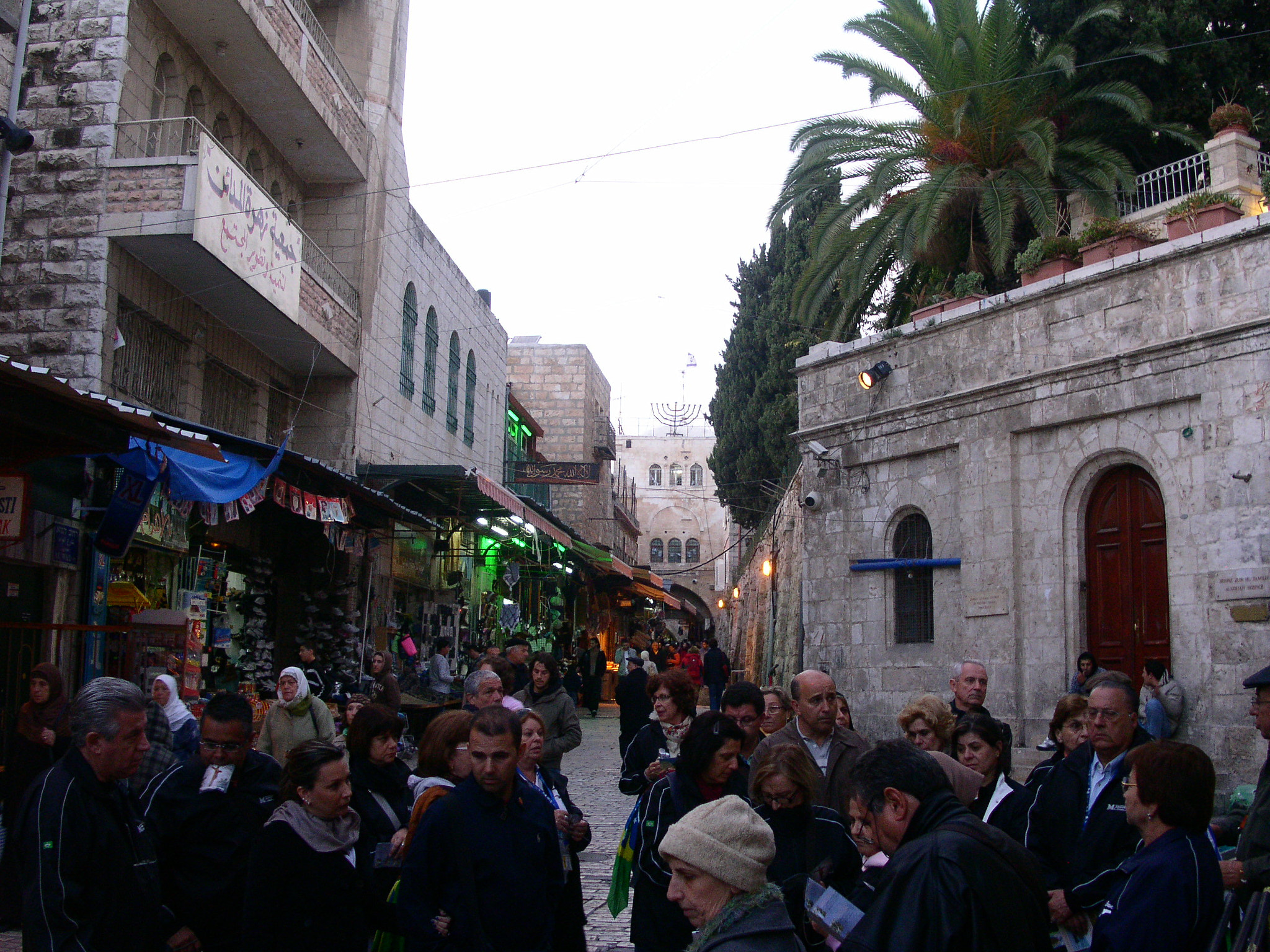 KONICA MINOLTA DiMAGE F300 sample photo. Via dolorosa in jerusalem photography