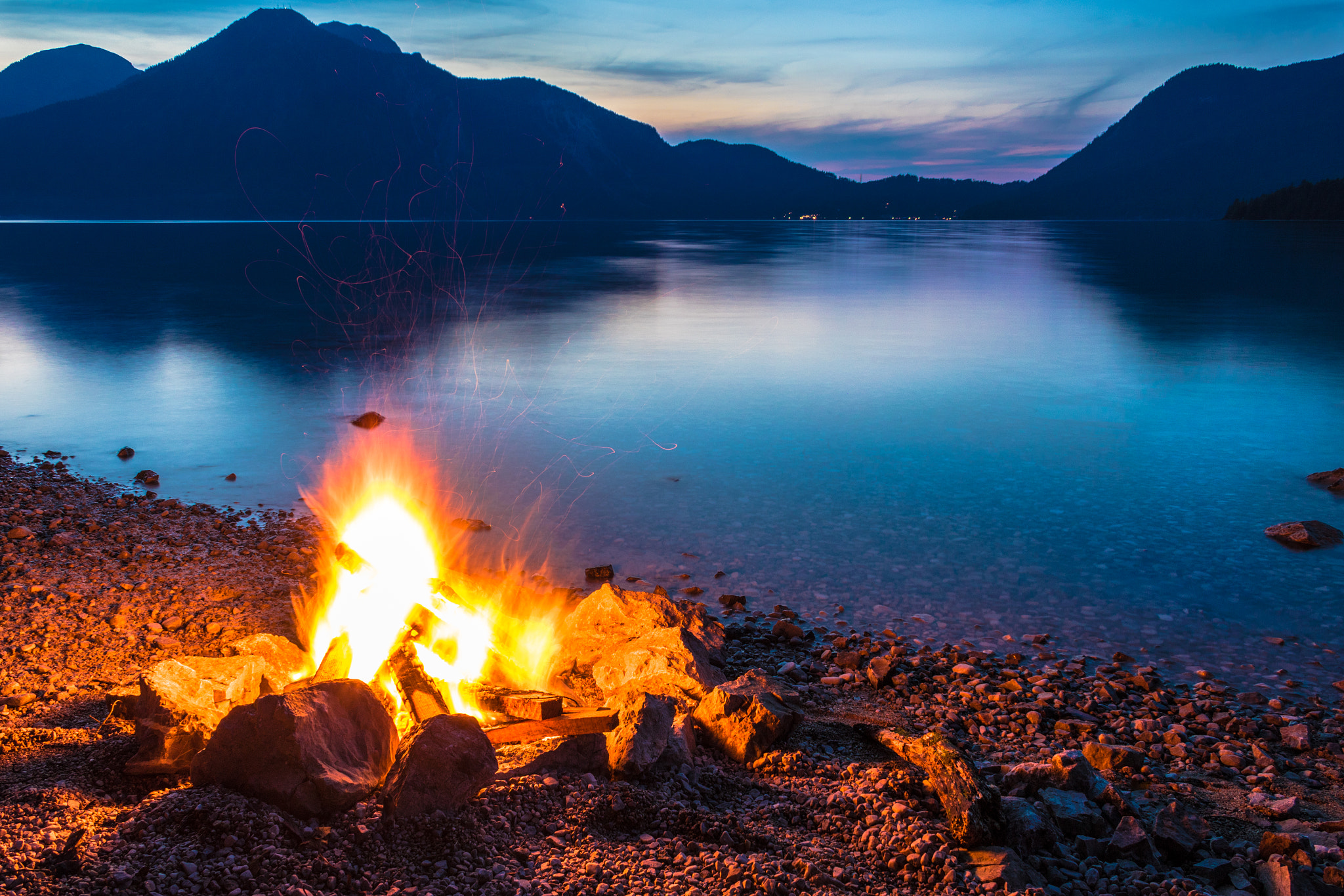 Canon EF-S 18-55mm F3.5-5.6 II sample photo. Campfire at the walchensee photography