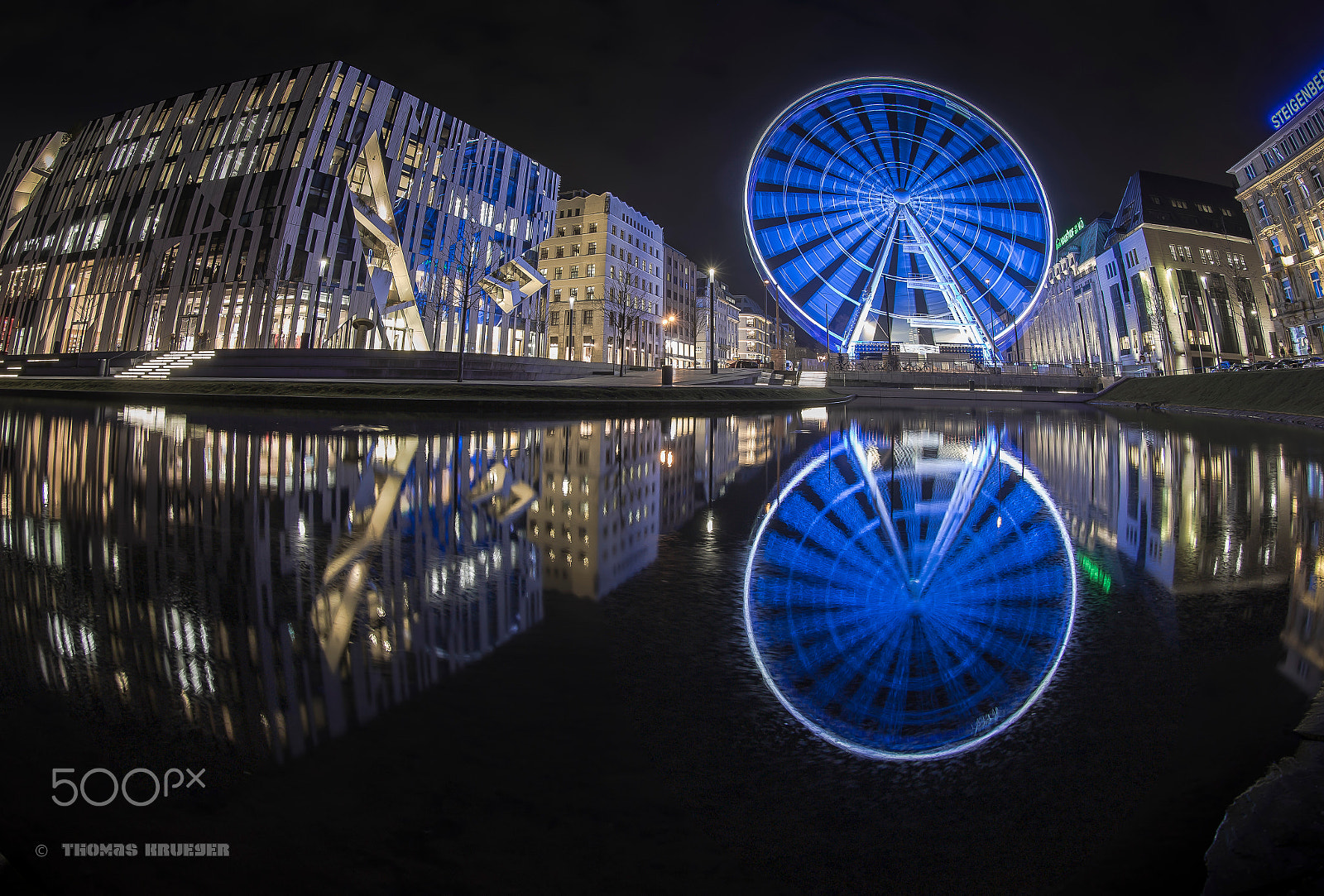 Canon EF 8-15mm F4L Fisheye USM sample photo. Riesenrad ( ferris wheel ) düsseldorf photography
