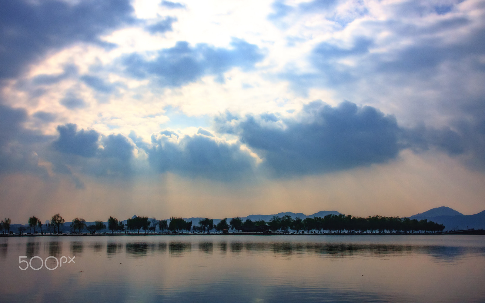 Canon EOS 40D sample photo. West lake photography