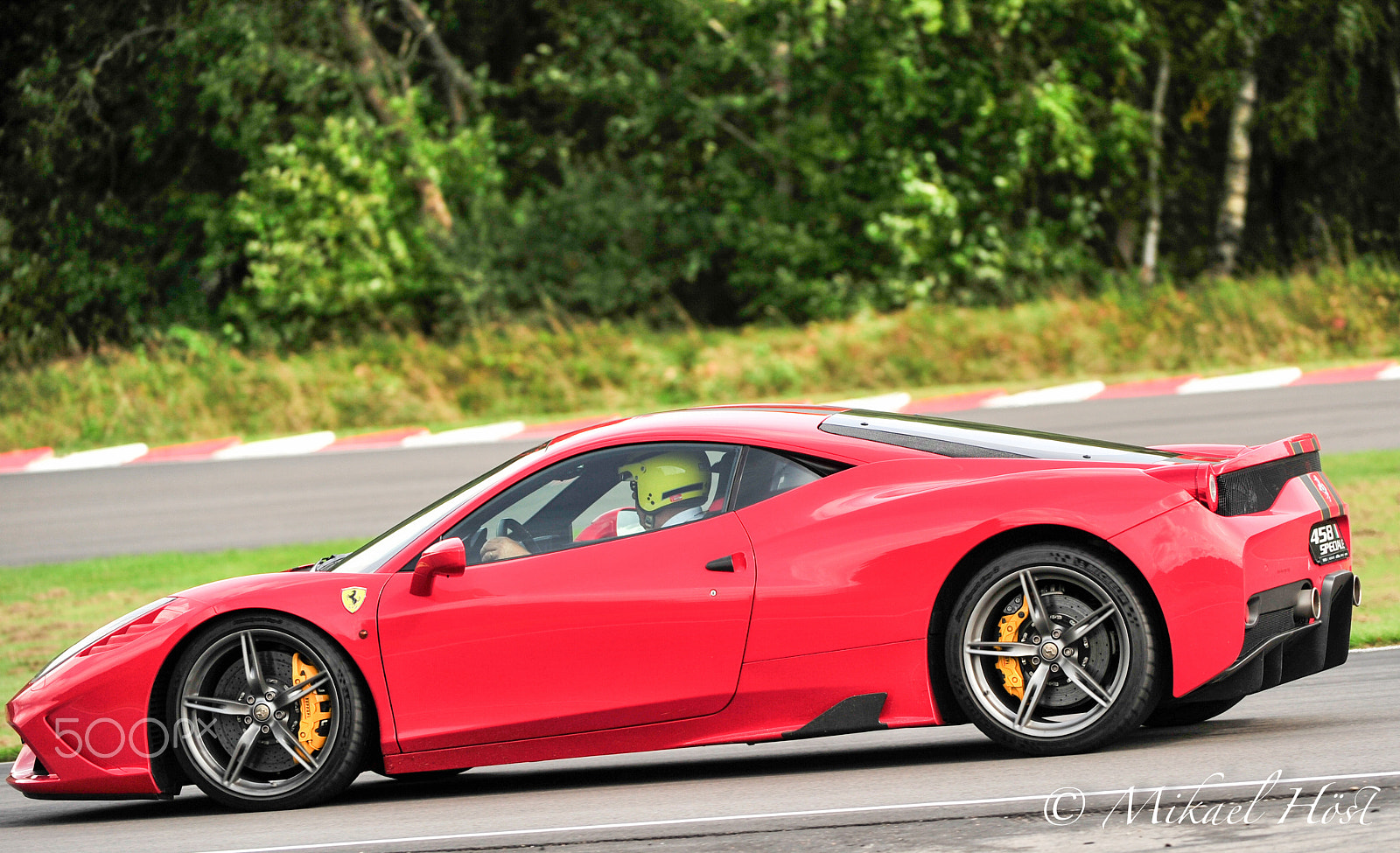 Nikon AF-S Nikkor 200-400mm F4G ED-IF VR sample photo. Ferrari photography