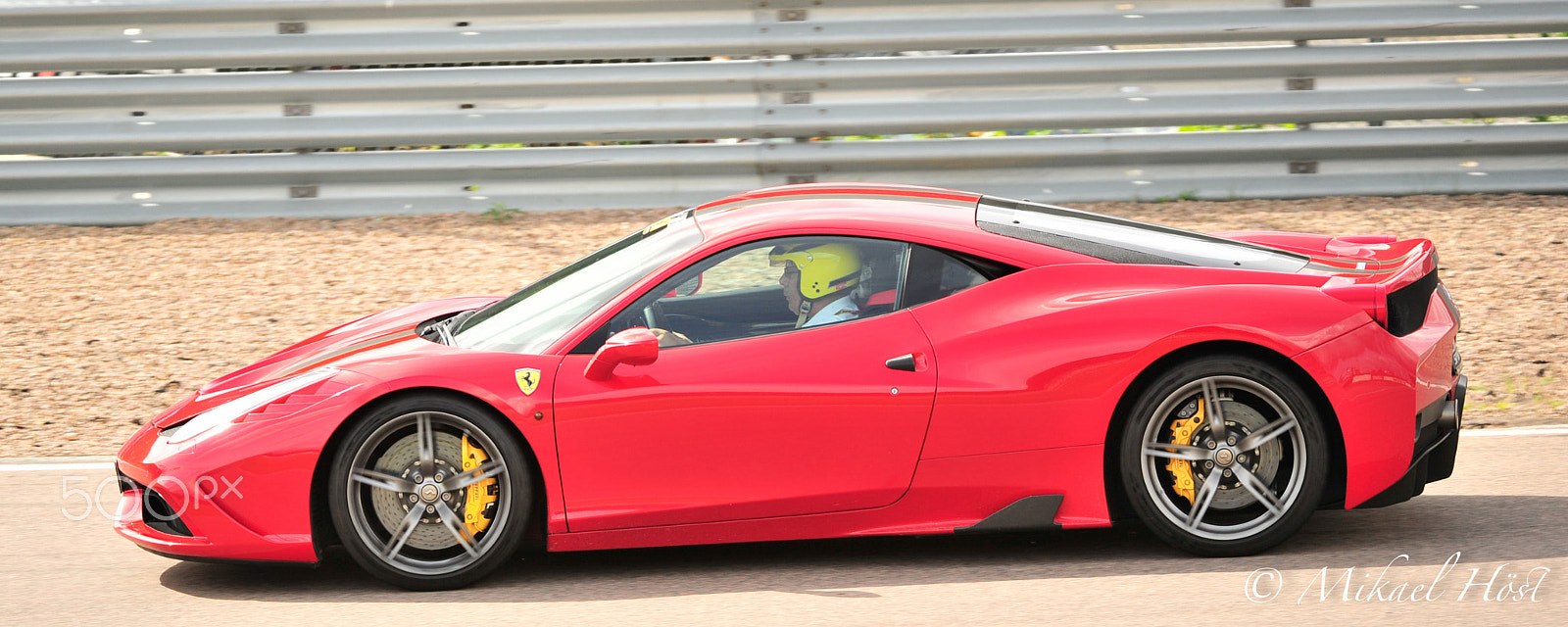Nikon AF-S Nikkor 200-400mm F4G ED-IF VR sample photo. Ferrari photography