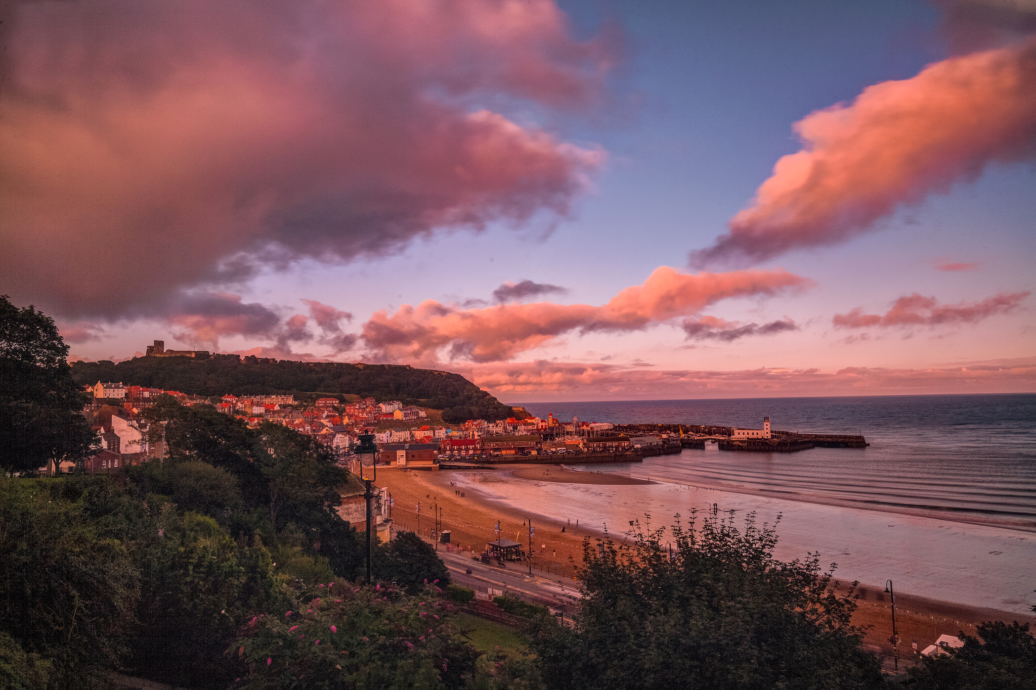 Canon EOS 5D + Canon EF 16-35mm F4L IS USM sample photo. Scarborough at sunset. photography