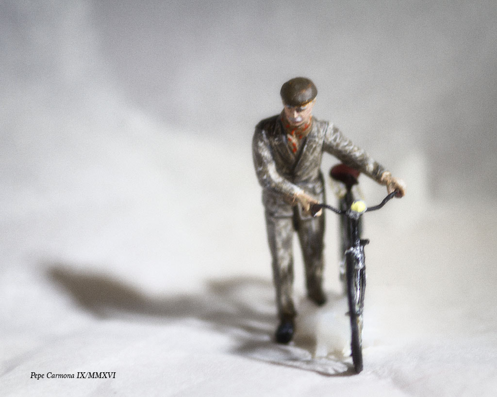 ZEISS Makro-Planar T* 100mm F2 sample photo. Ciclismo photography
