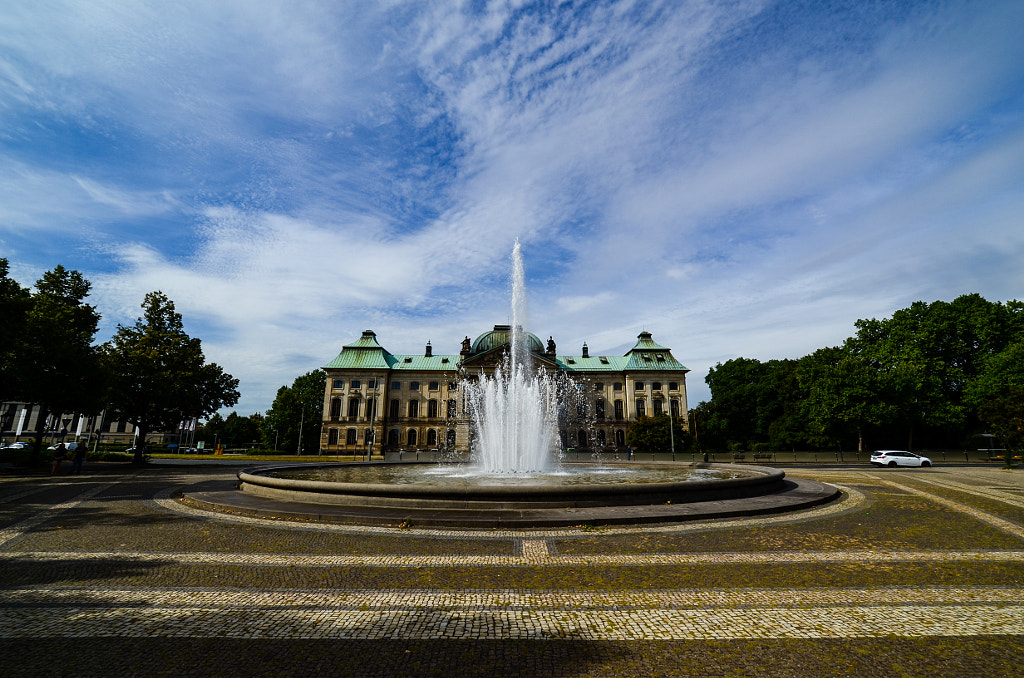 palais by dirk derbaum on 500px.com