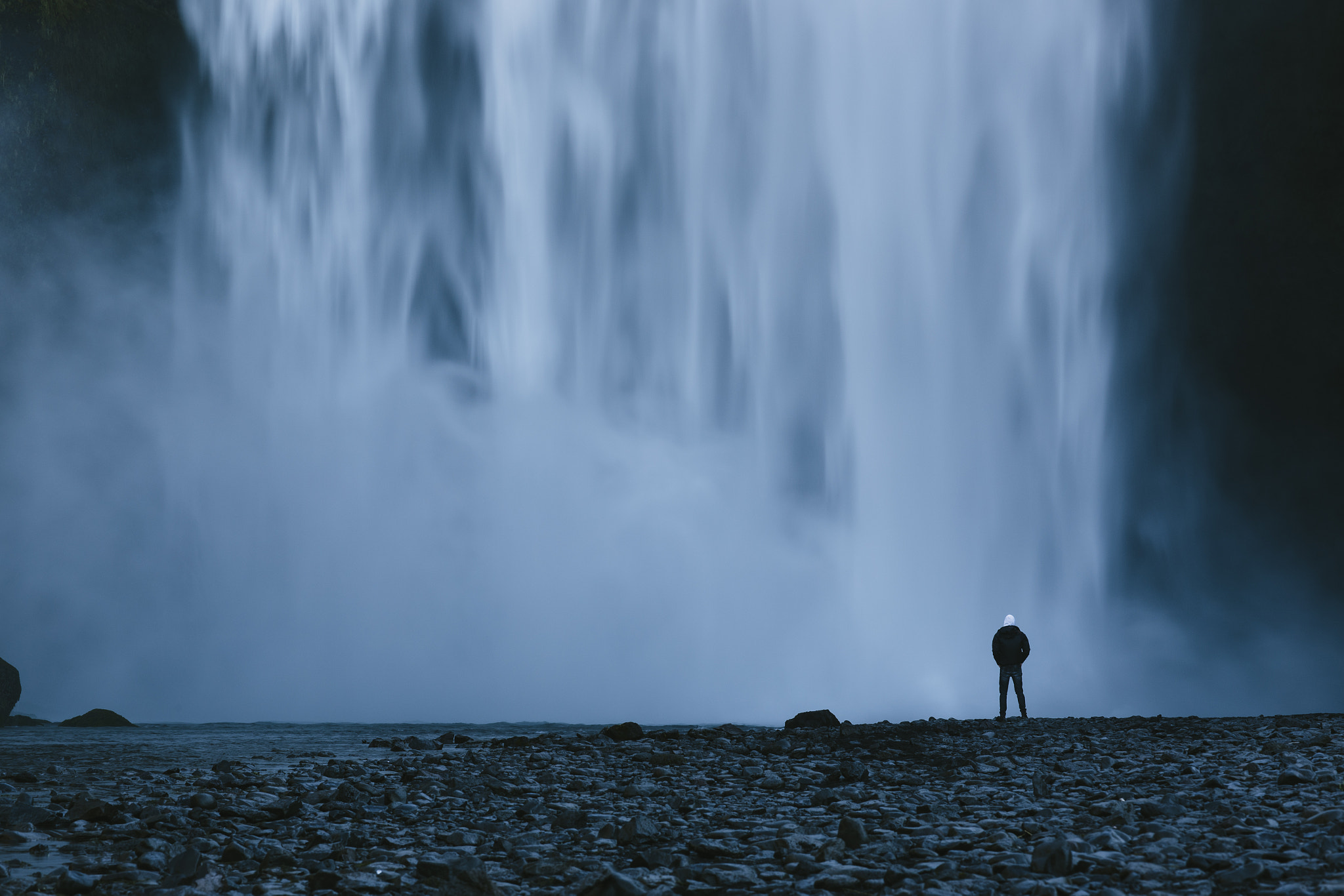 Canon EOS 6D + Canon EF 85mm F1.2 sample photo. Selfie at skogafoss / iceland photography