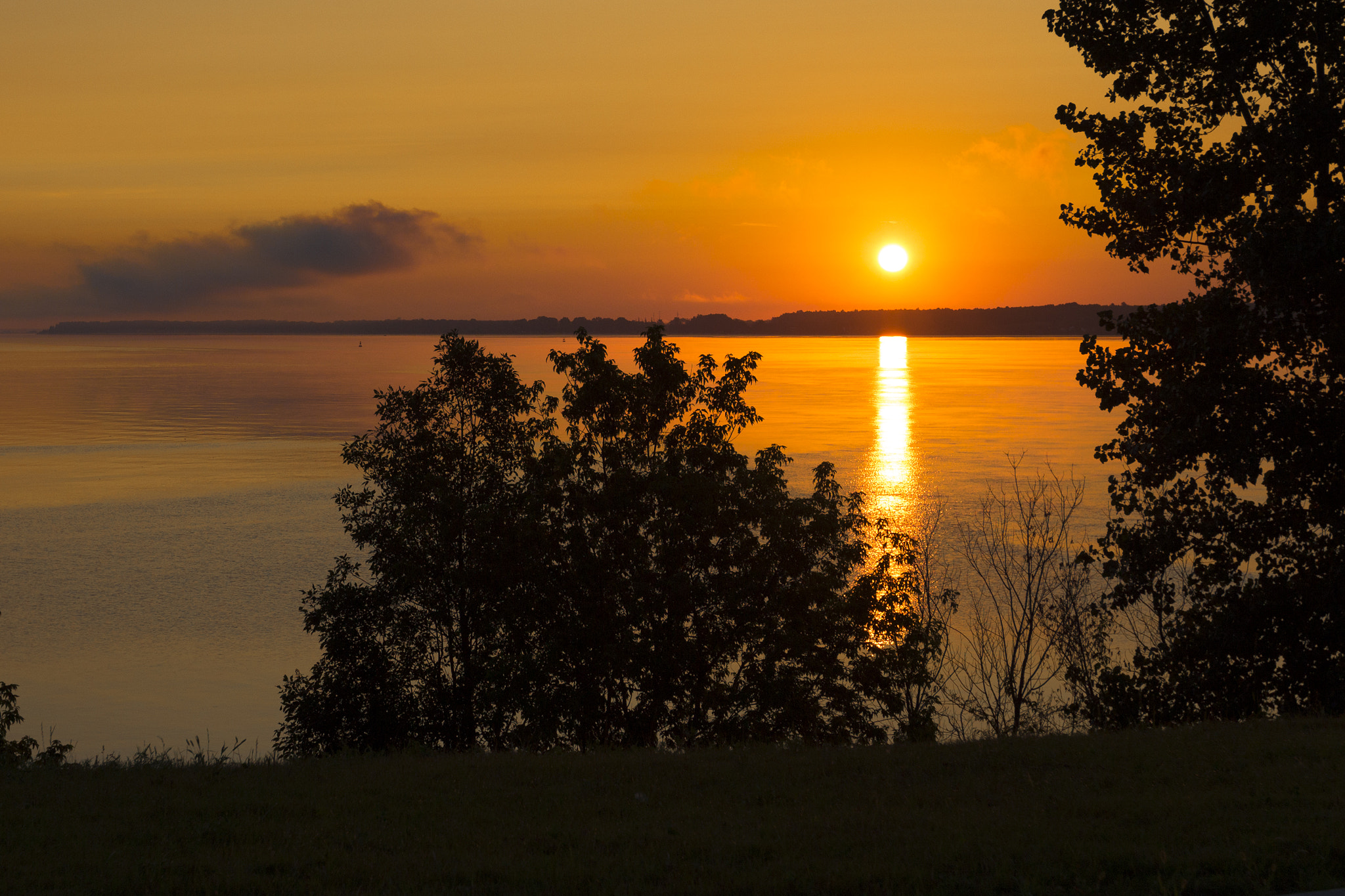 Canon EF 16-35mm F2.8L II USM sample photo. Levé du soleil vers gentilly (qué) photography