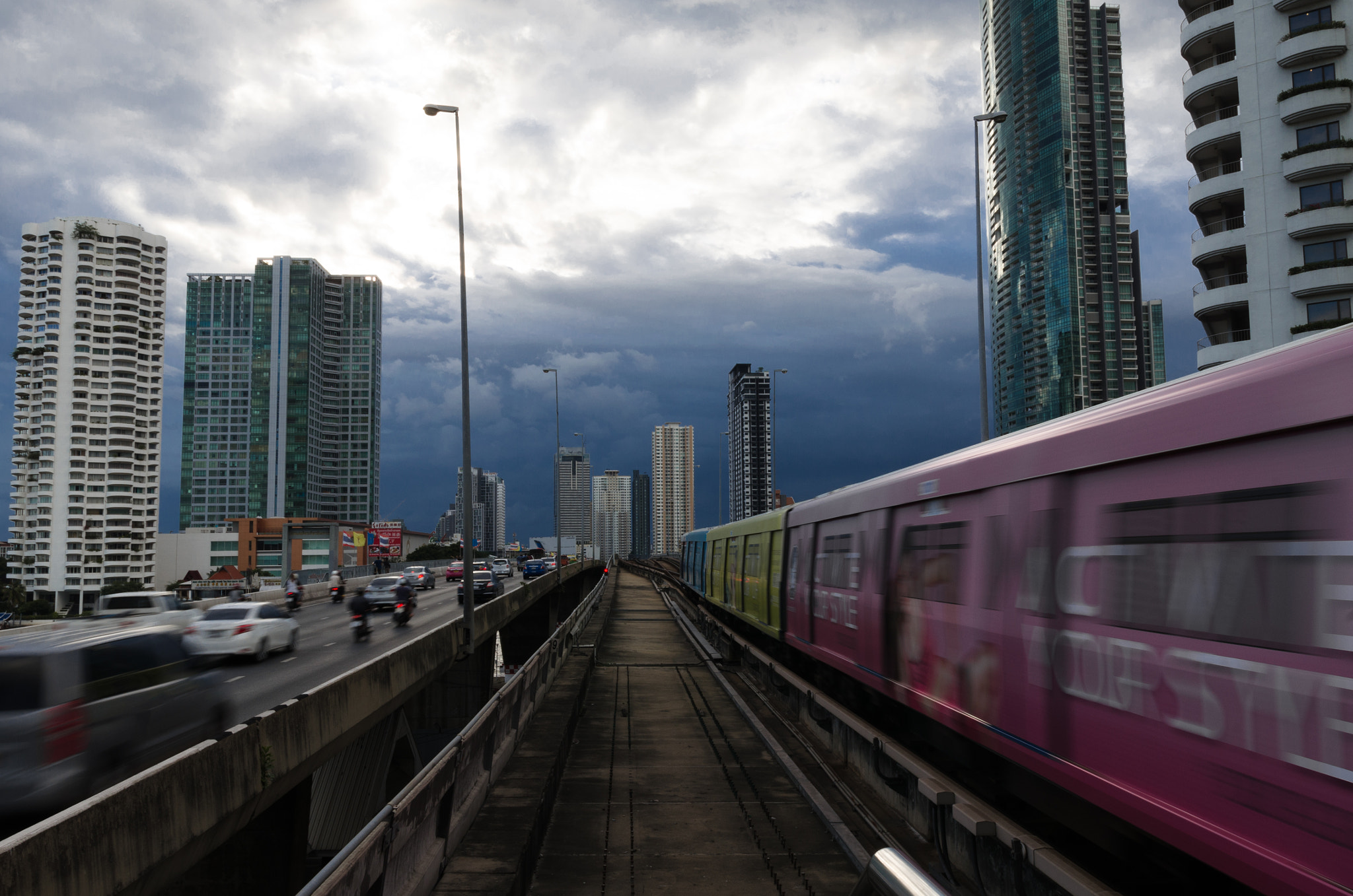 Nikon D5100 + Sigma 18-35mm F1.8 DC HSM Art sample photo. Watching the world go by... photography