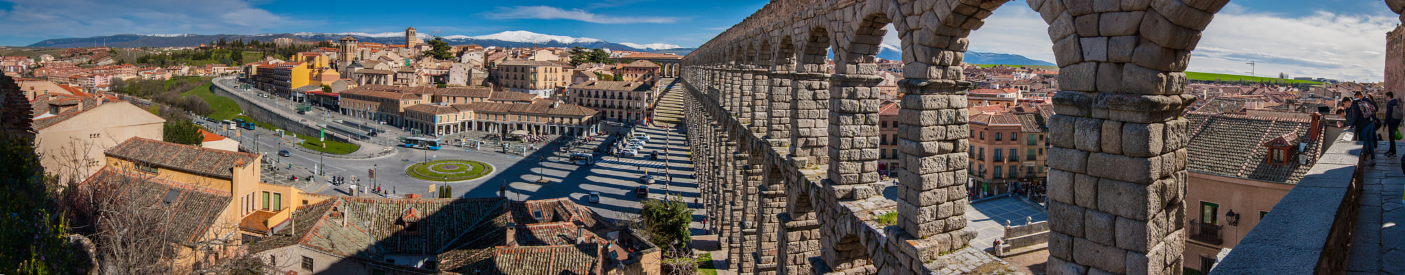 Canon EOS 450D (EOS Rebel XSi / EOS Kiss X2) sample photo. Roman aqueduct overlook, segovia, spain photography