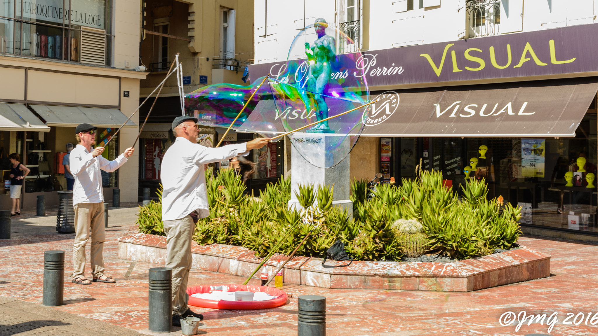 Nikon D610 + Zeiss Milvus 35mm f/2 sample photo. Pompas de jabón photography