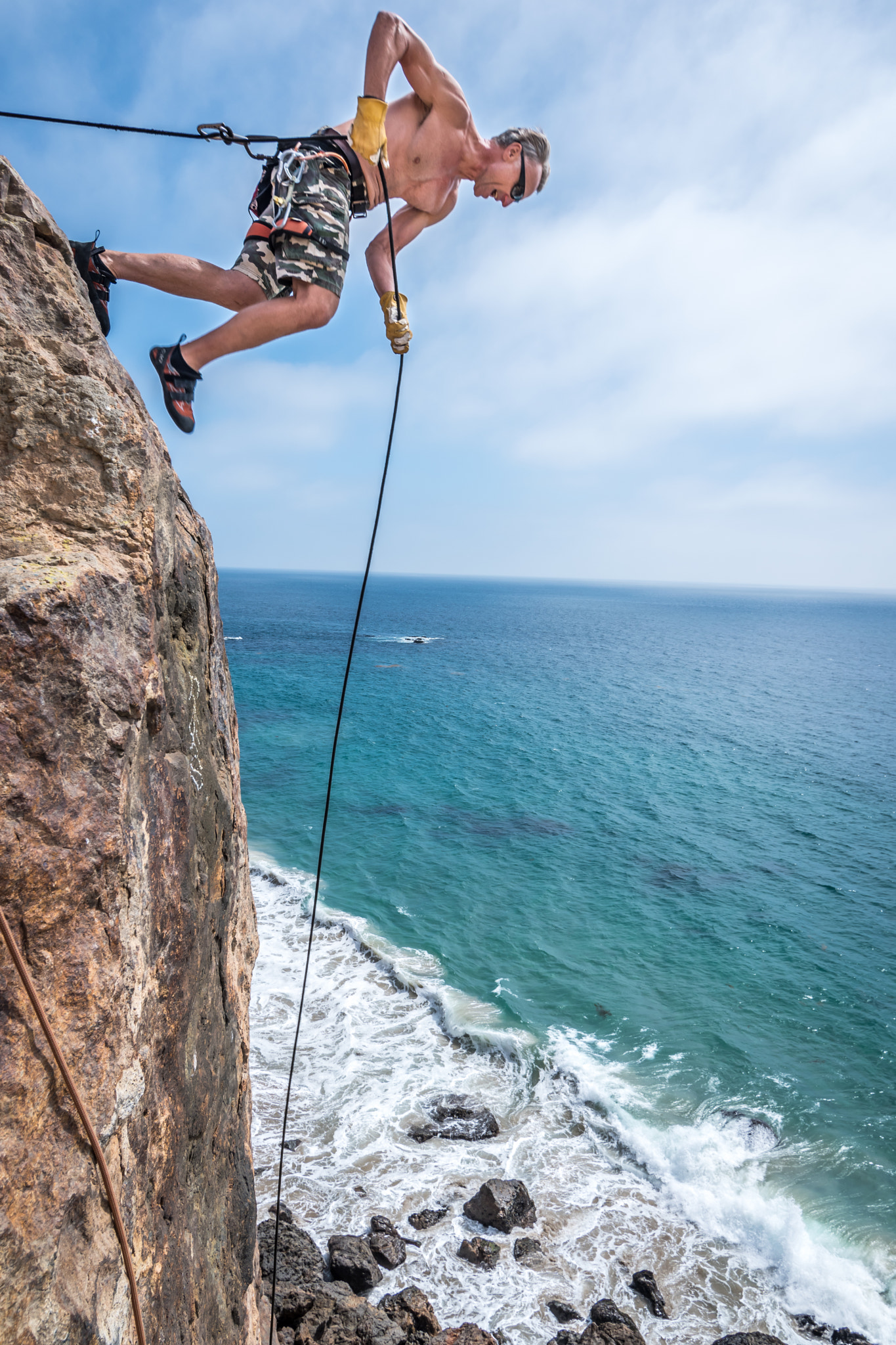 Tokina AT-X Pro 11-16mm F2.8 DX sample photo. Belaying at point dume, malibu, california. photography