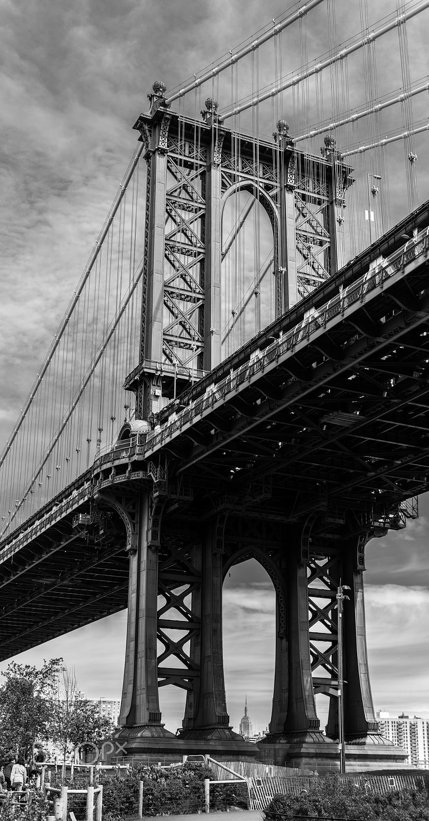 Nikon D700 + AF Zoom-Nikkor 24-120mm f/3.5-5.6D IF sample photo. Washington bridge photography