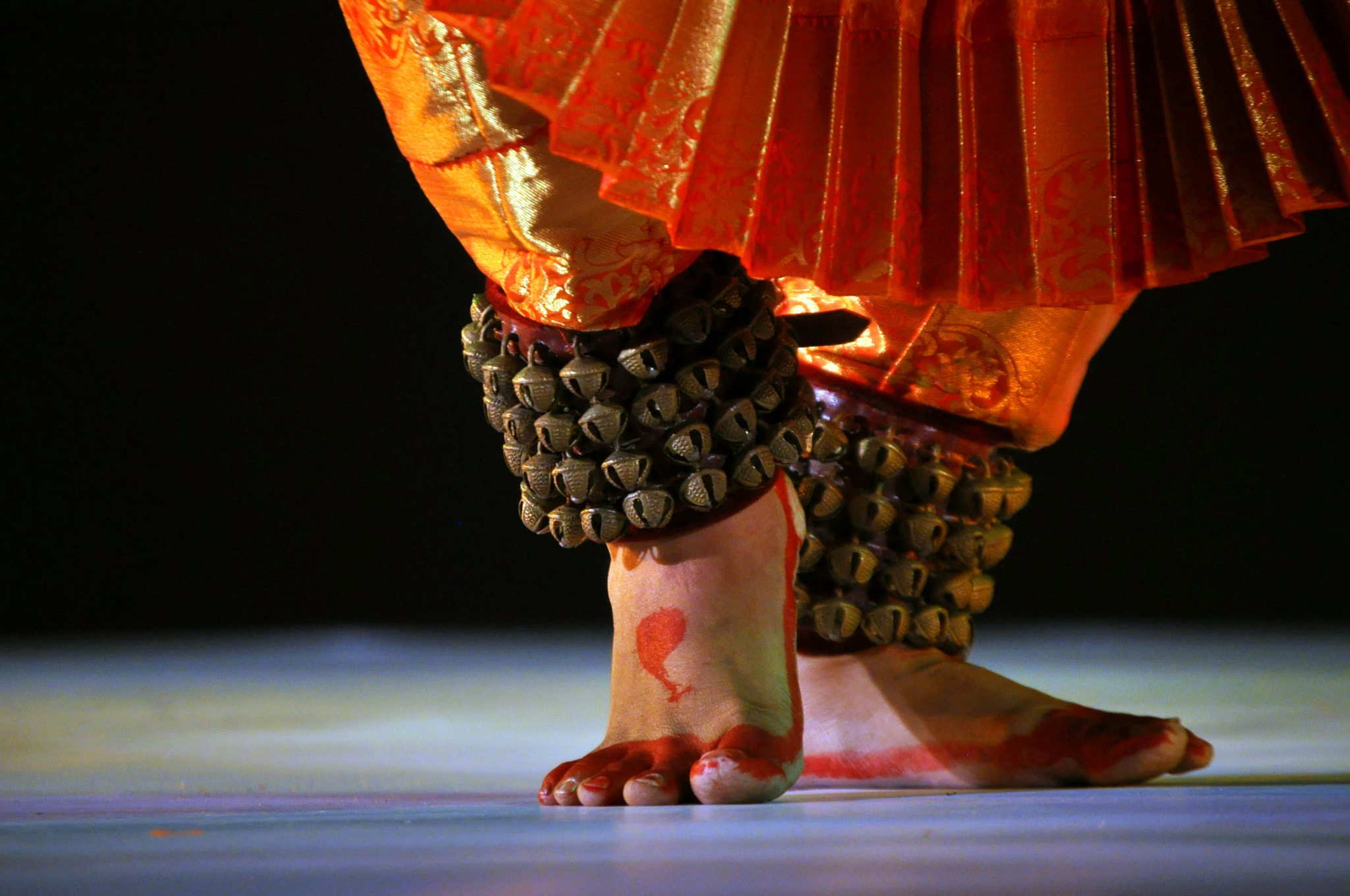 Nikon D5000 sample photo. Dancer  photography