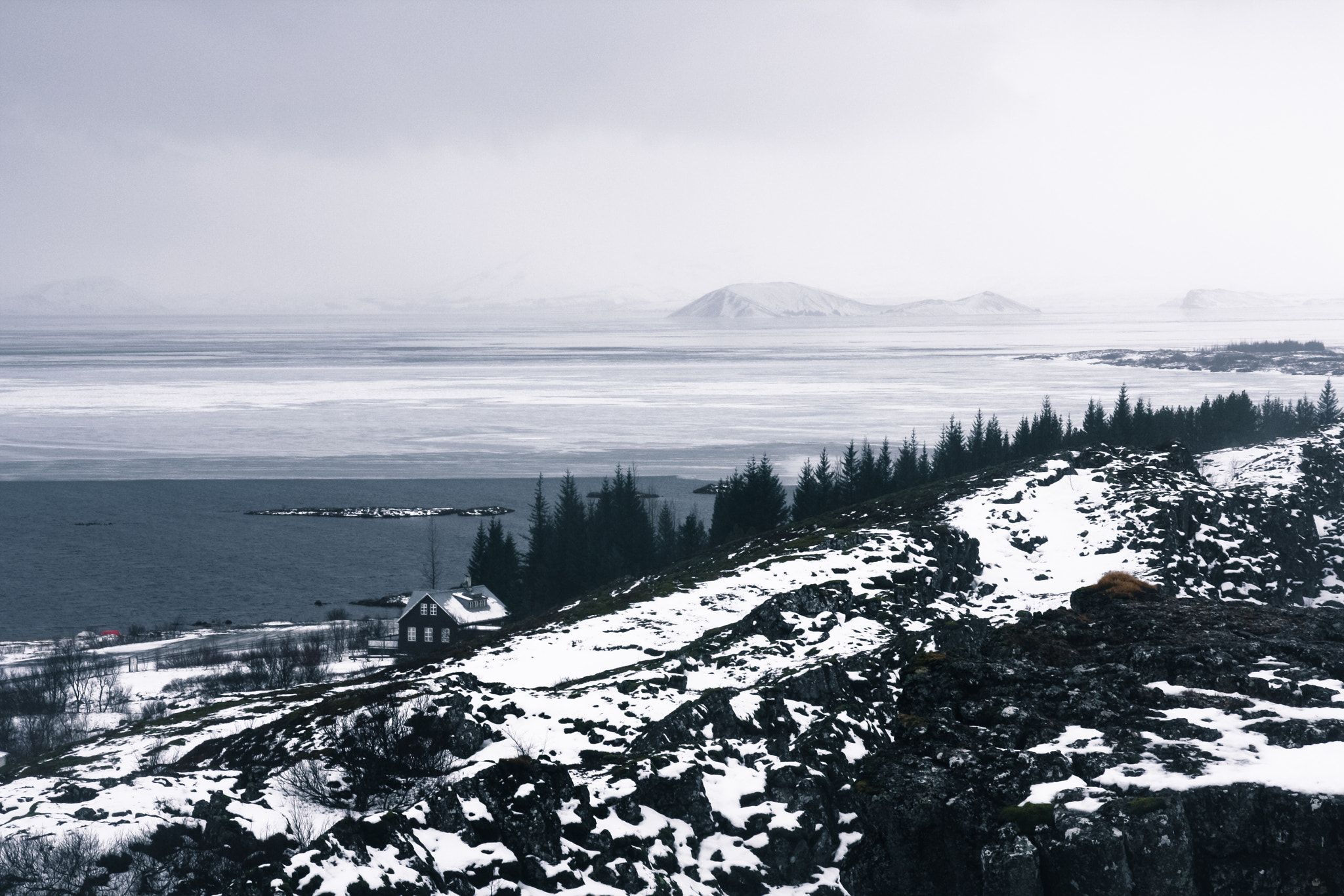 Canon EOS 1000D (EOS Digital Rebel XS / EOS Kiss F) sample photo. Frozen lake photography