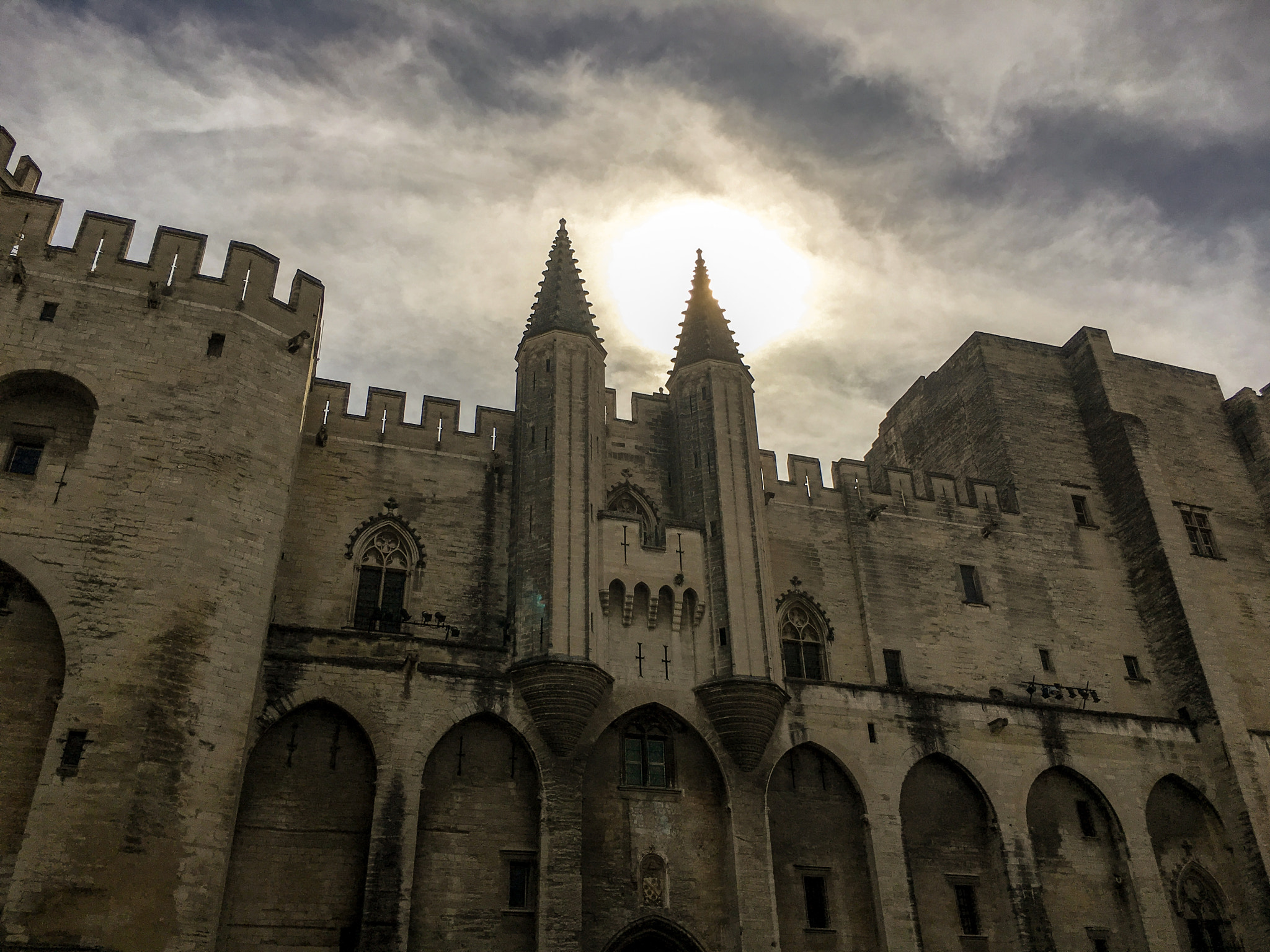 Jag.gr 645 PRO Mk III for Apple iPhone 6s Plus + iPhone 6s Plus back camera 4.15mm f/2.2 sample photo. Palais des papes - avignon photography