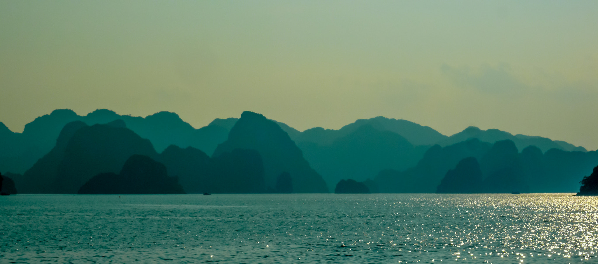 Panasonic DMC-FX100 sample photo. Vietnam - ha long bay 1 photography