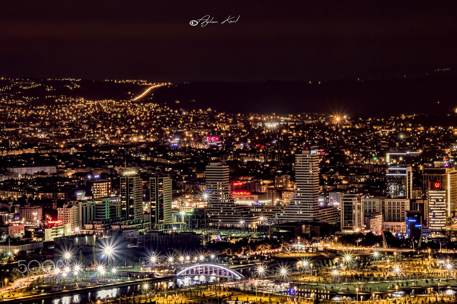 Sigma 18-250mm F3.5-6.3 DC OS HSM sample photo. Light city photography
