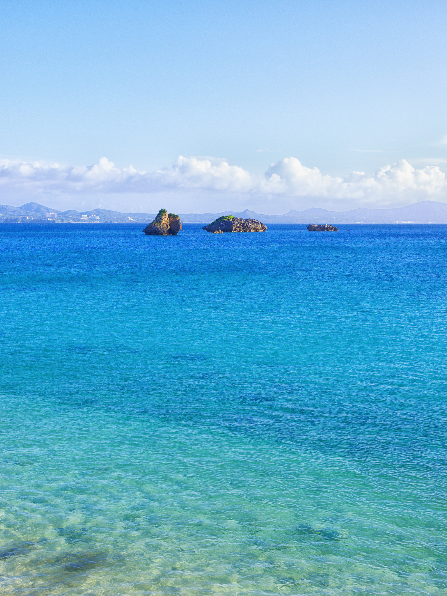Olympus Zuiko Digital ED 12-60mm F2.8-4.0 SWD sample photo. Okinawa northern part of the coast. photography