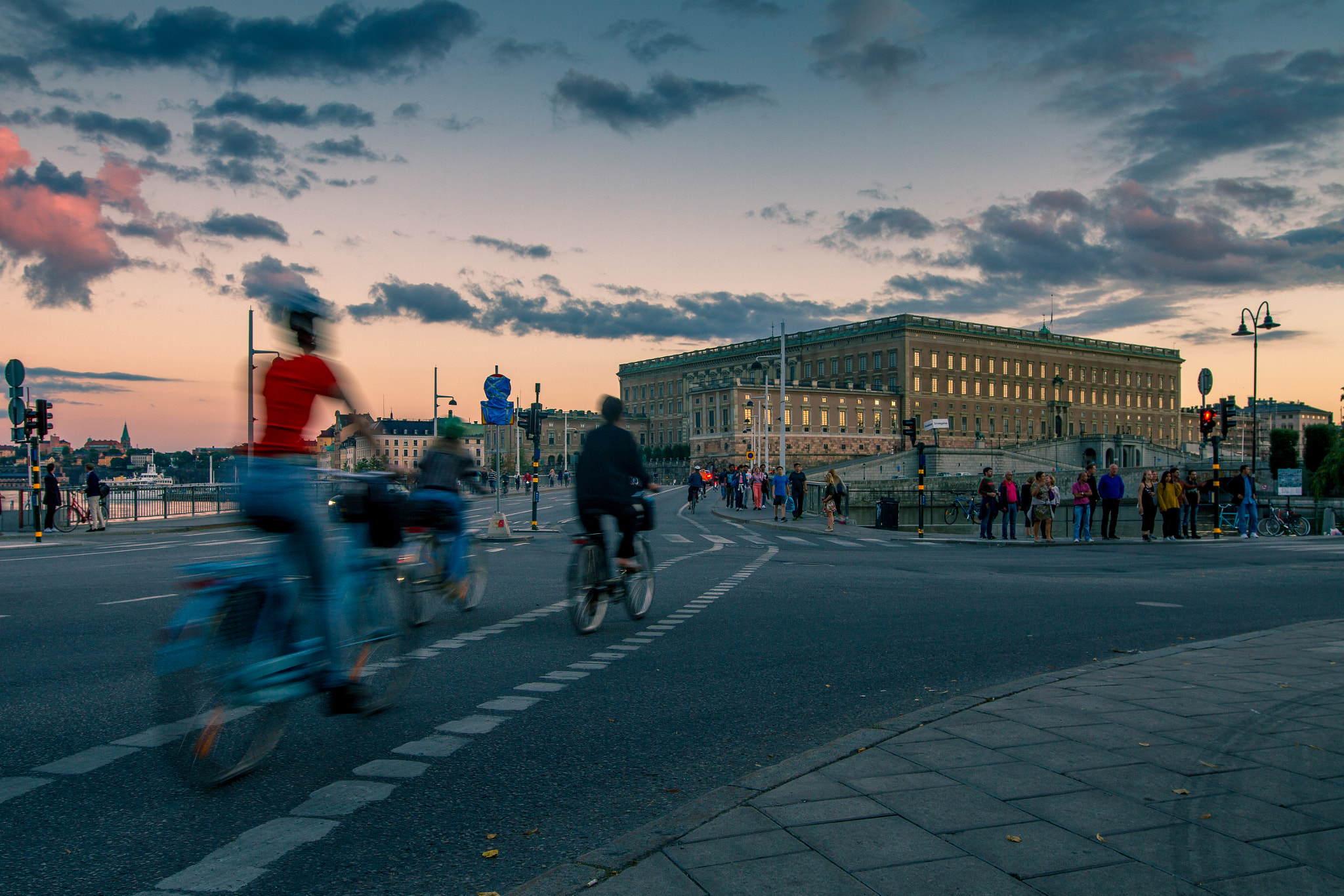 Canon EOS 7D + Canon EF 16-35mm F4L IS USM sample photo. Late evening in stockholm photography