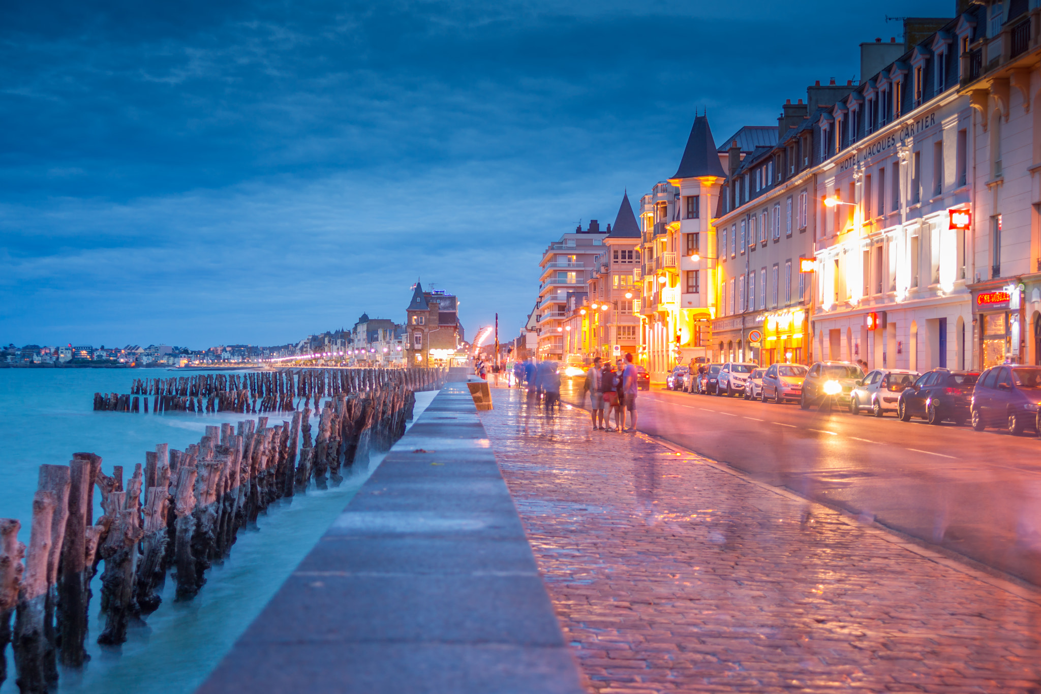 Sony Alpha DSLR-A850 + 35-70mm F4 sample photo. Saint-malo photography