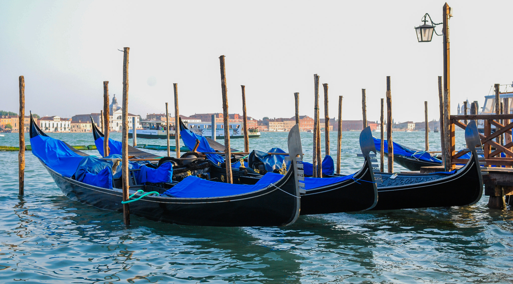 Nikon D40X sample photo. Boats of venice photography