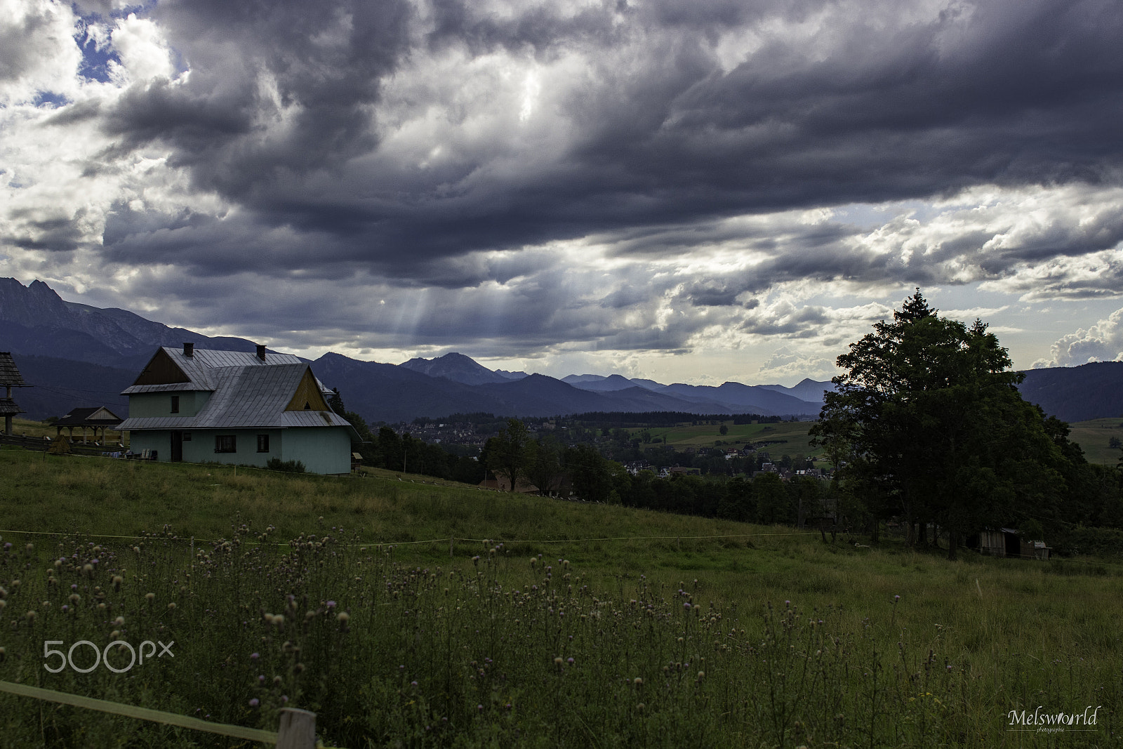 Canon EOS 700D (EOS Rebel T5i / EOS Kiss X7i) + Canon EF 24mm F2.8 sample photo. View of zakopane photography