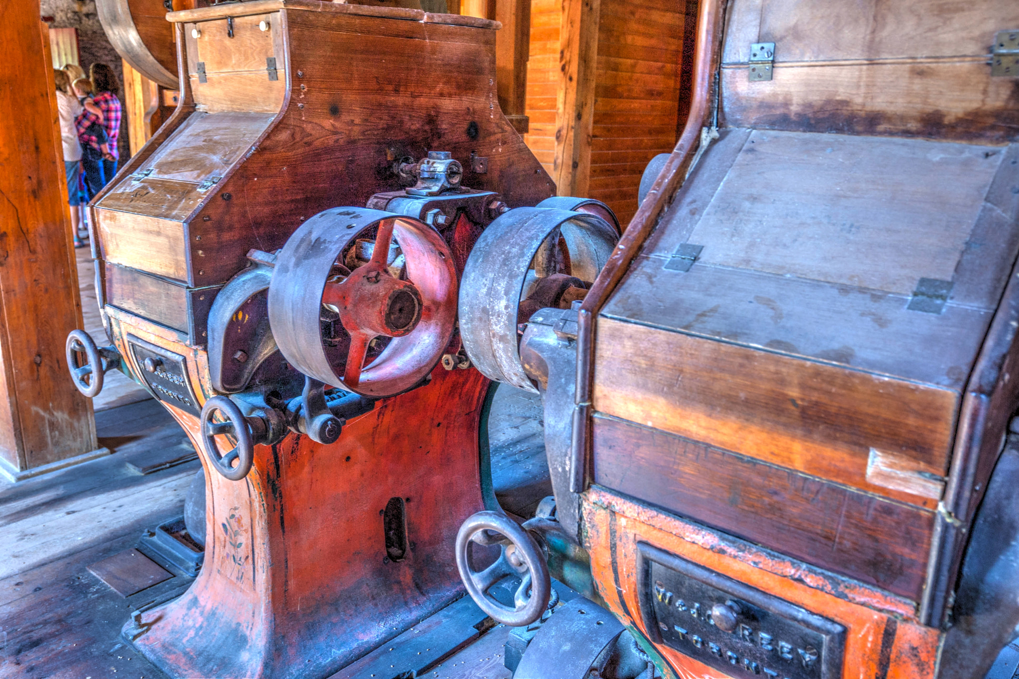 Canon EOS-1D Mark III + Canon EF 16-35mm F4L IS USM sample photo. Grist mill machinery photography