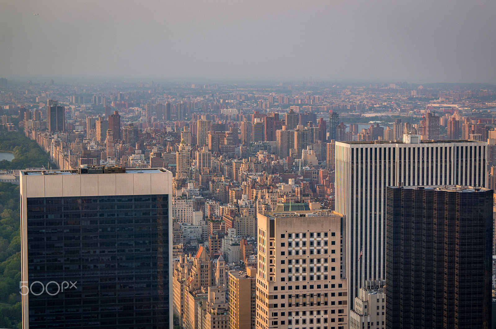 Sony Alpha NEX-5R + Sony E 55-210mm F4.5-6.3 OSS sample photo. Upper east side from above photography
