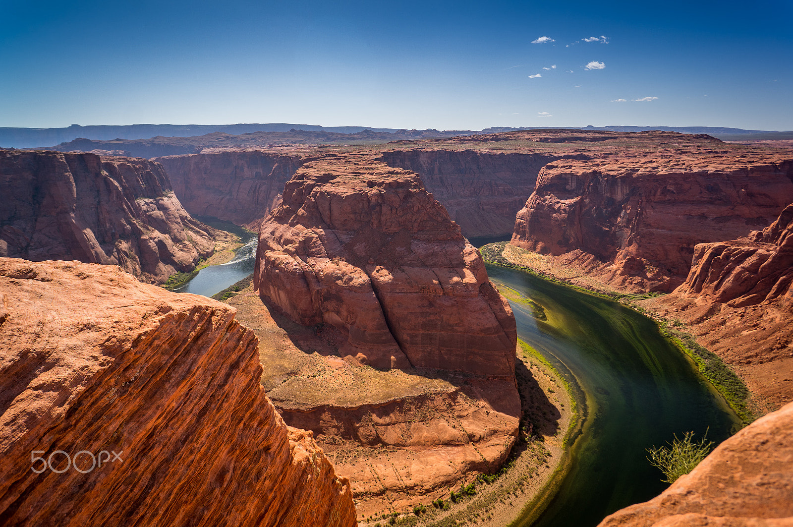 Sony Alpha NEX-5R + Sony E 16mm F2.8 sample photo. Rocks above and around horseshoe band photography