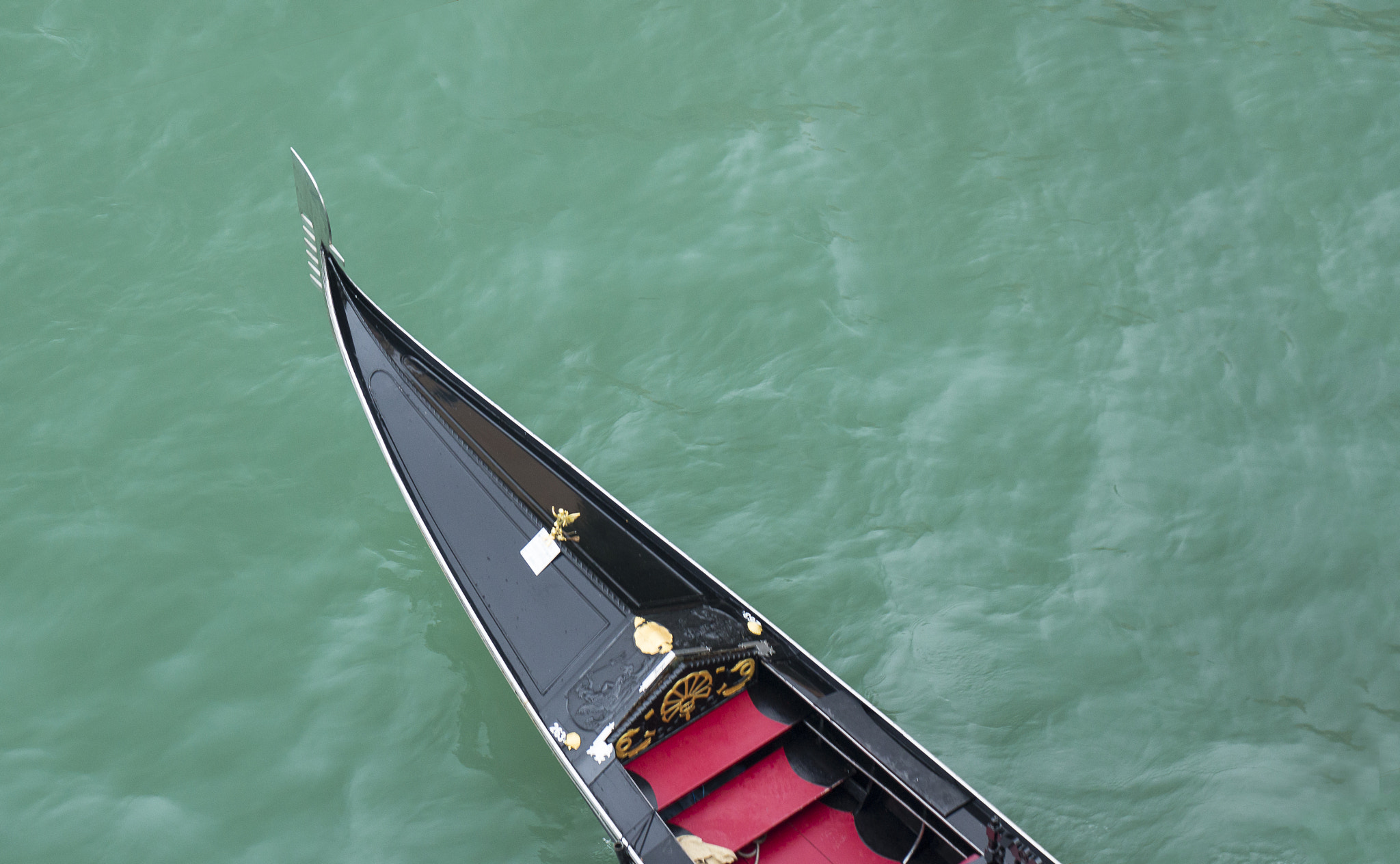 Canon EF 24-70mm F4L IS USM sample photo. Gondola photography