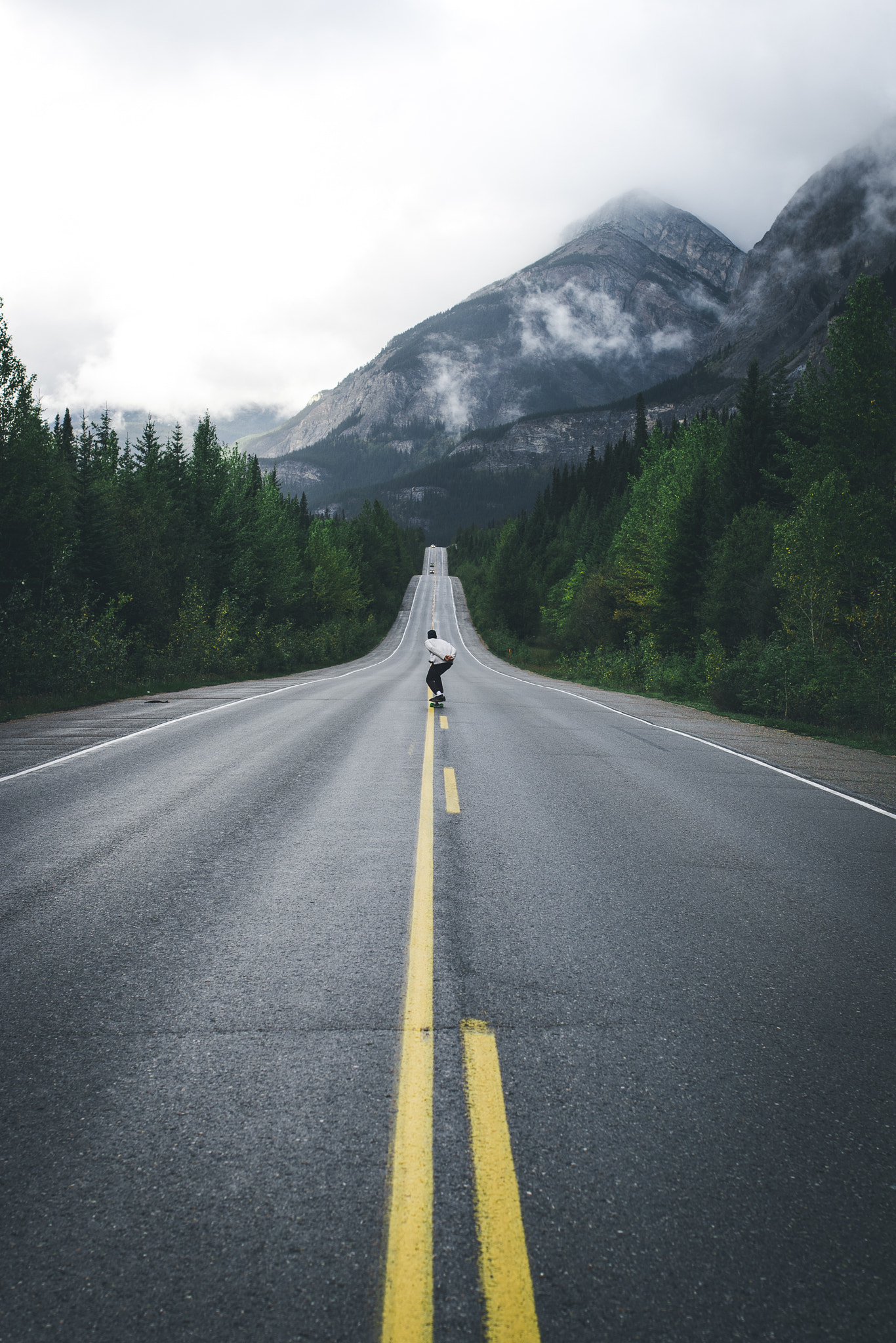 Sigma 35mm F1.4 DG HSM Art sample photo. Longboarding in jasper photography