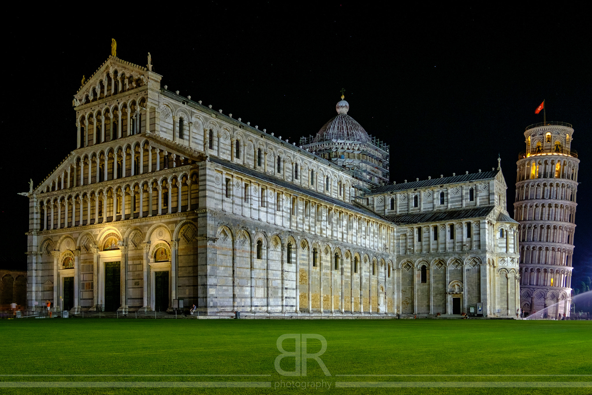 Fujifilm X-M1 + Fujifilm XF 10-24mm F4 R OIS sample photo. Dome and leaning tower, pisa, italy photography