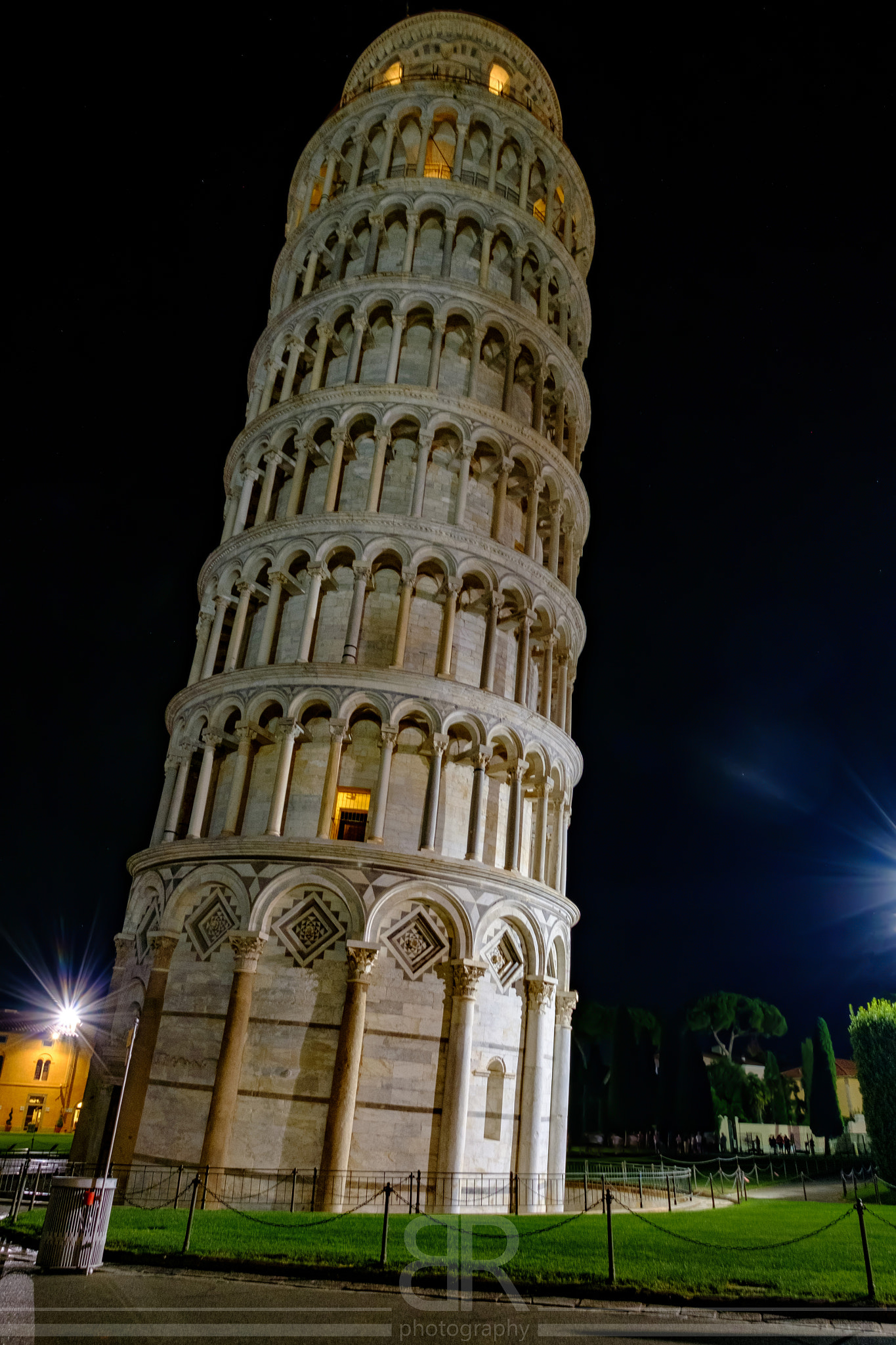 Fujifilm X-M1 + Fujifilm XF 10-24mm F4 R OIS sample photo. Leaning tower, pisa, italy photography