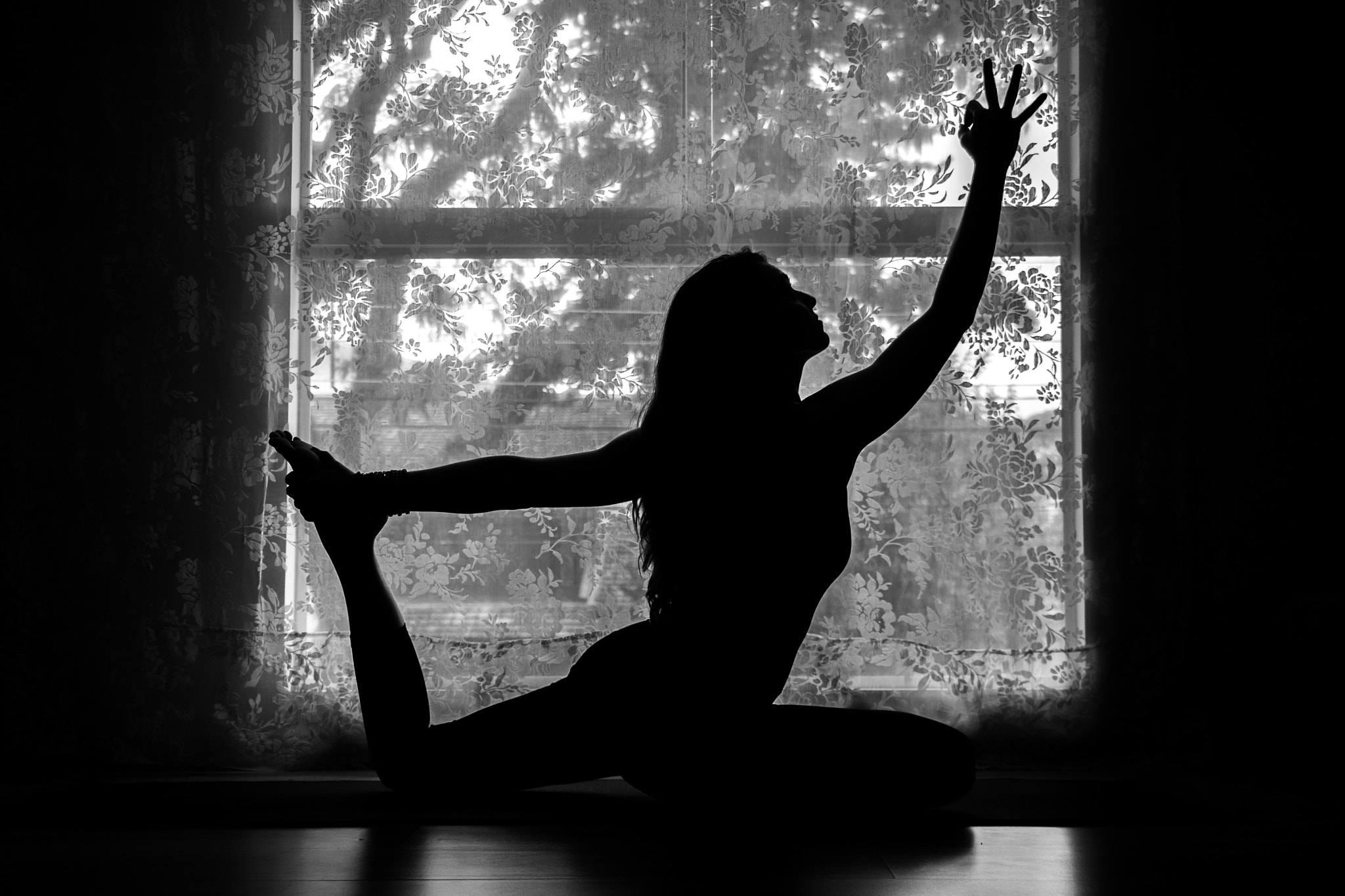 Canon EOS 500D (EOS Rebel T1i / EOS Kiss X3) sample photo. Yoga photography