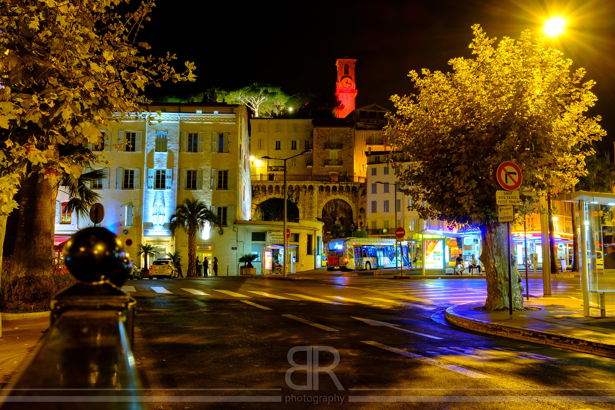 Fujifilm X-M1 + Fujifilm XF 10-24mm F4 R OIS sample photo. Cannes at night photography