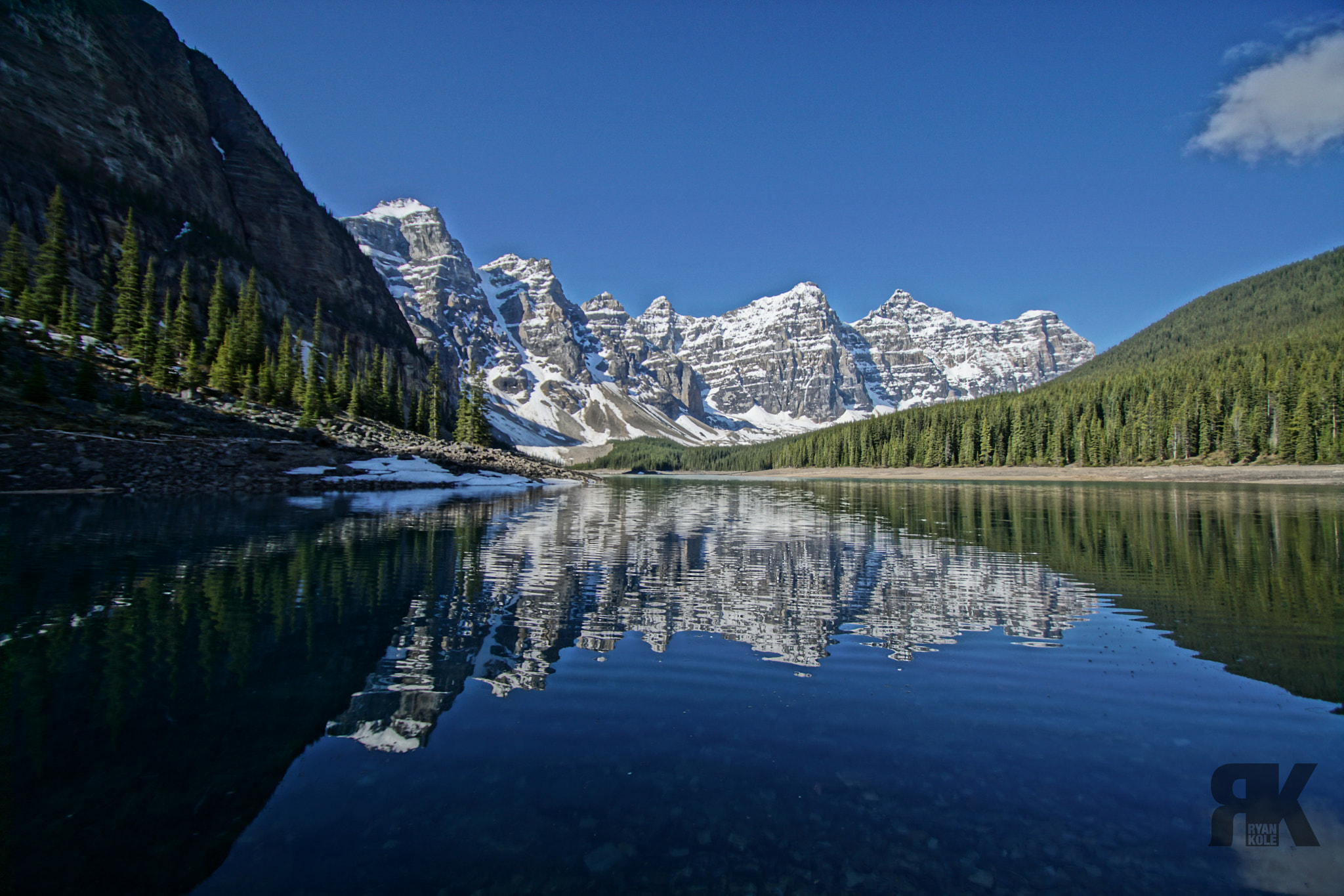 Sony ILCA-77M2 + DT 10-24mm F3.5-4.5 SAM sample photo. Moraine lake photography