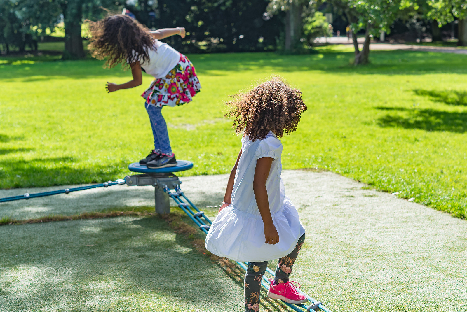 Nikon AF-S Micro-Nikkor 60mm F2.8G ED sample photo. Adorable kids playing outside in park on a summer day photography