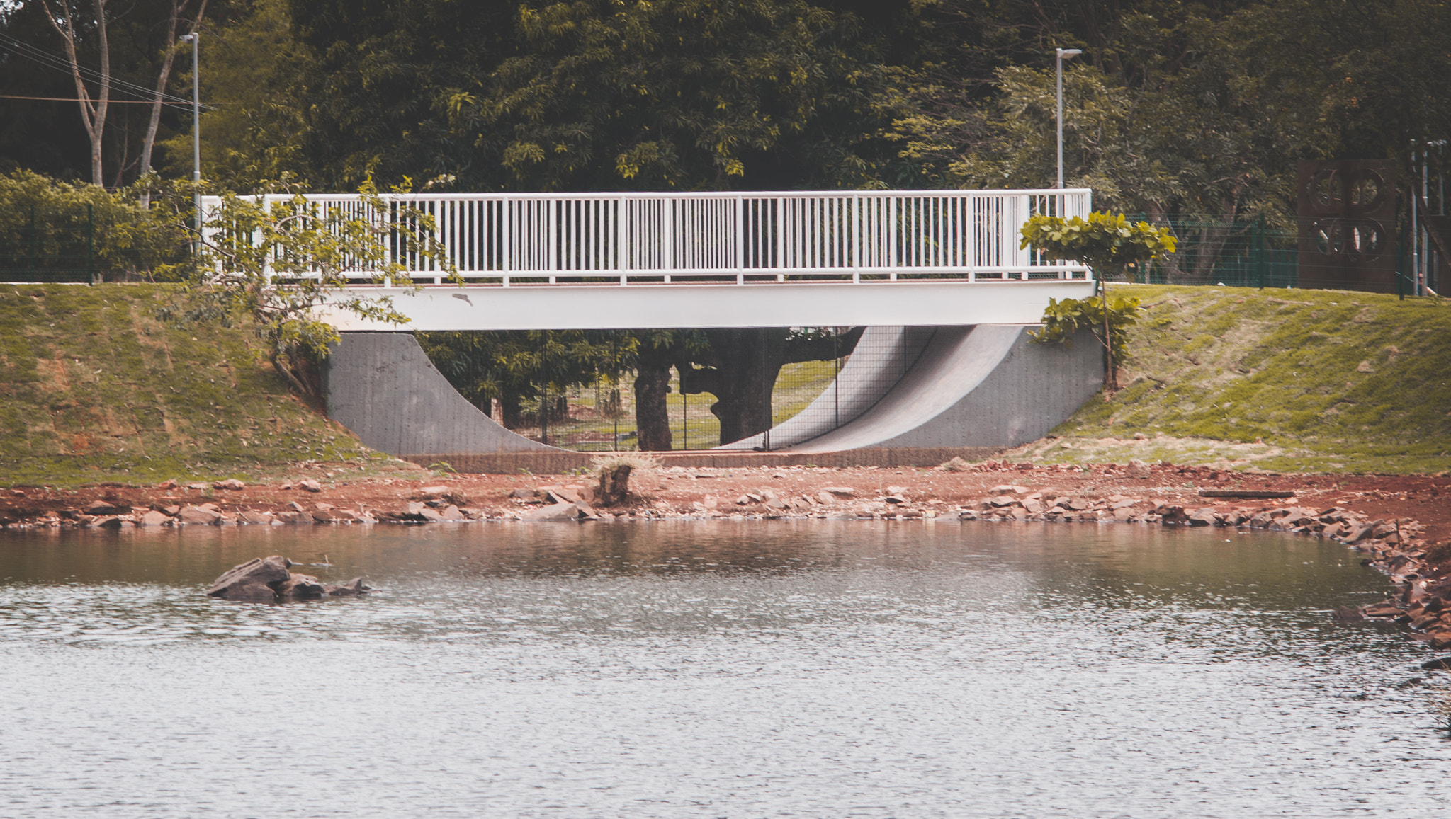 Nikon D90 + AF Zoom-Nikkor 70-210mm f/4 sample photo. Bridge and skate ramp photography