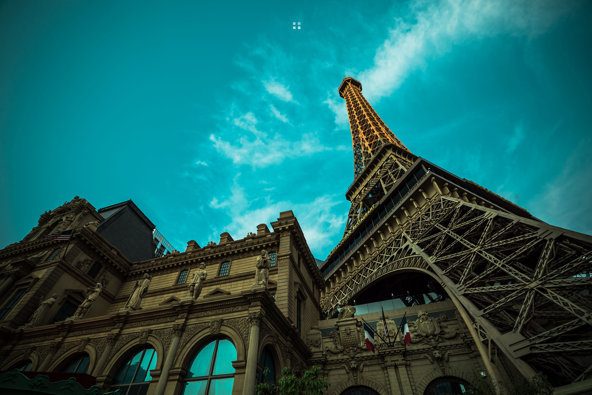 Sony a7S II + Sony Vario-Tessar T* FE 16-35mm F4 ZA OSS sample photo. Little la tour eiffel photography