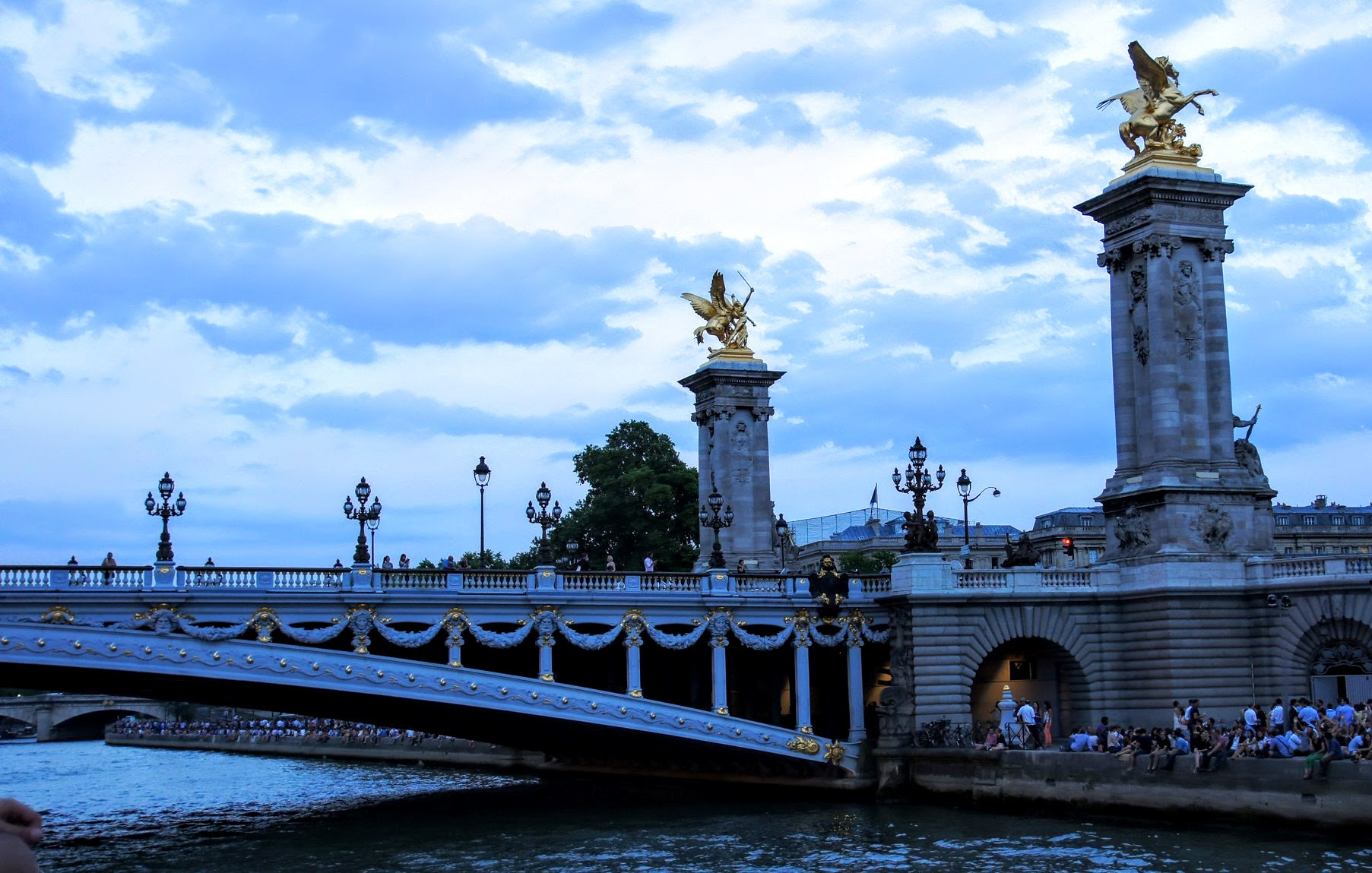Sony SLT-A33 + Sony DT 16-105mm F3.5-5.6 sample photo. Pont alexander iii at sunset photography