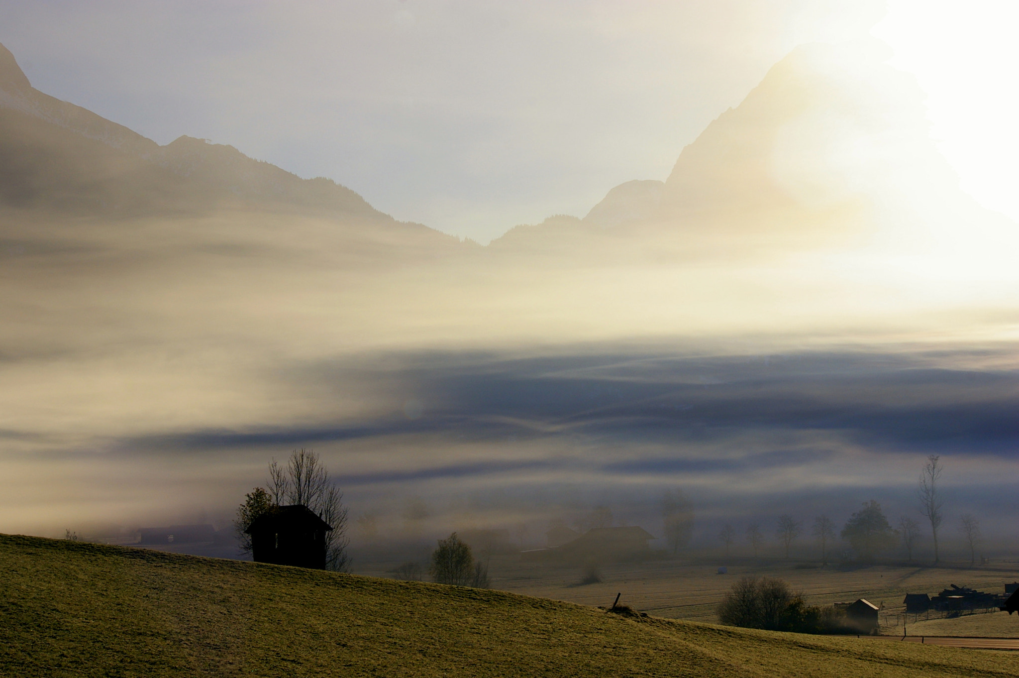 Pentax K100D Super sample photo. Morning awakening photography