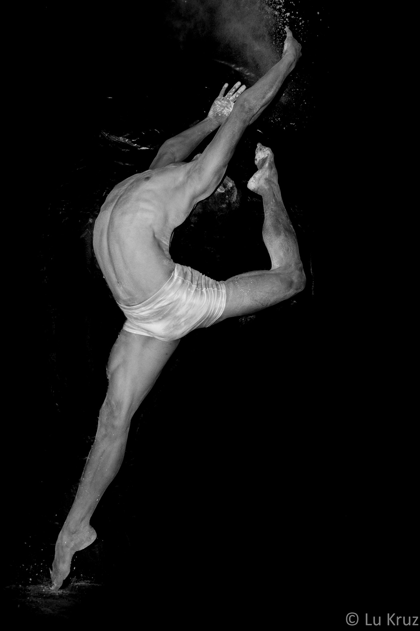 Sigma 18-50mm f/2.8 Macro sample photo. Bailarino photography